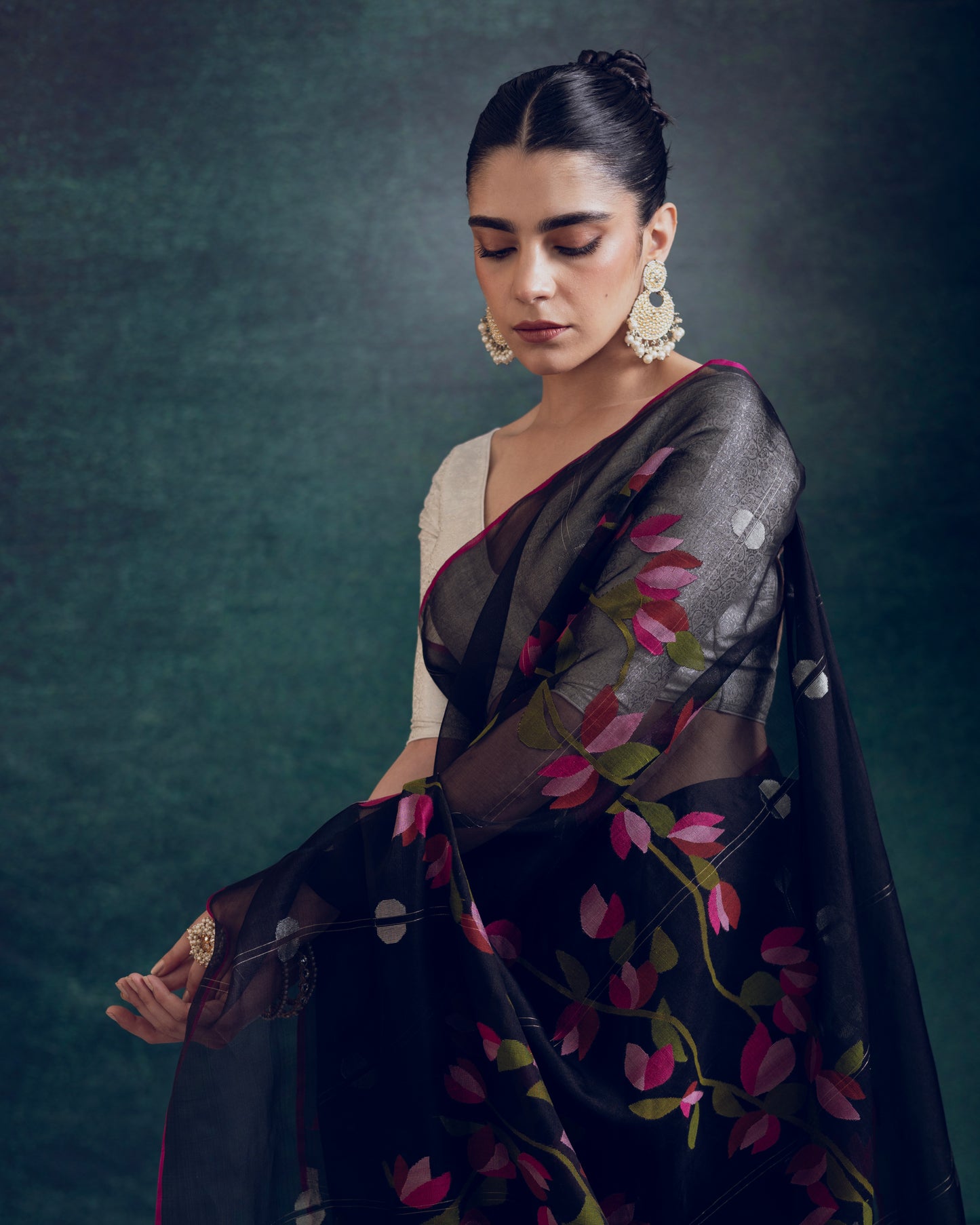 Black Pure Organza Silk Jamdani Handloom Saree