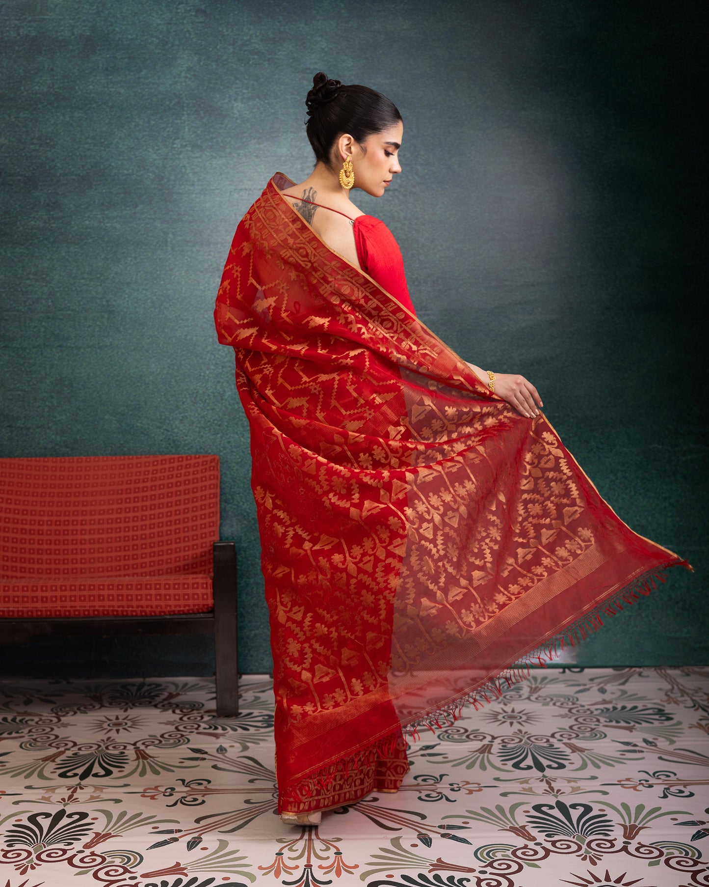 Red Pure Organza Silk Traditional Jamdani Handloom Saree