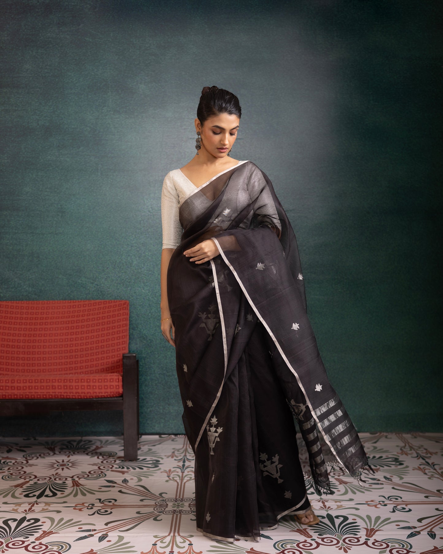Black Pure Organza Jamdani Handloom Saree