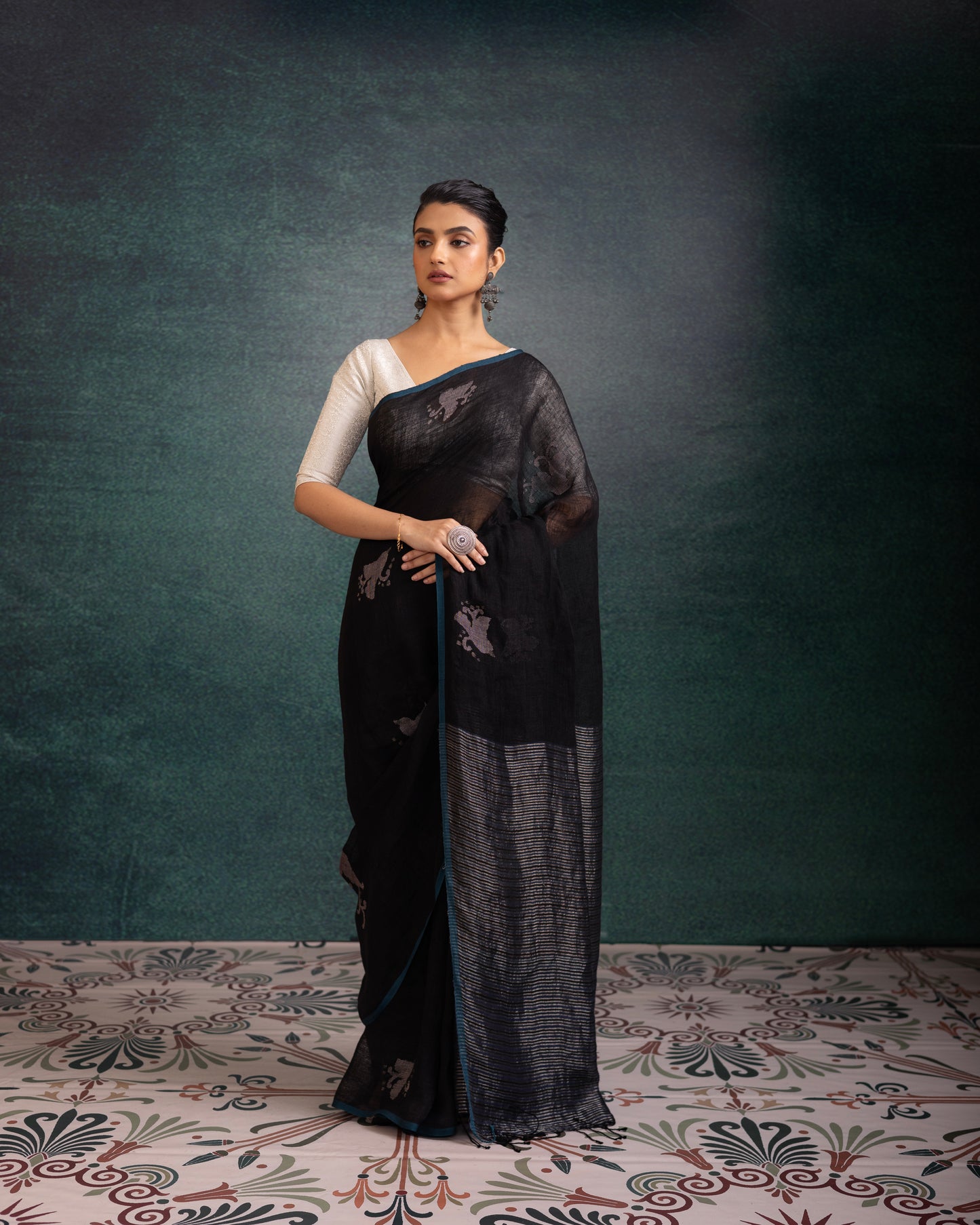 Black Pure Linen Jamdani Handloom Saree