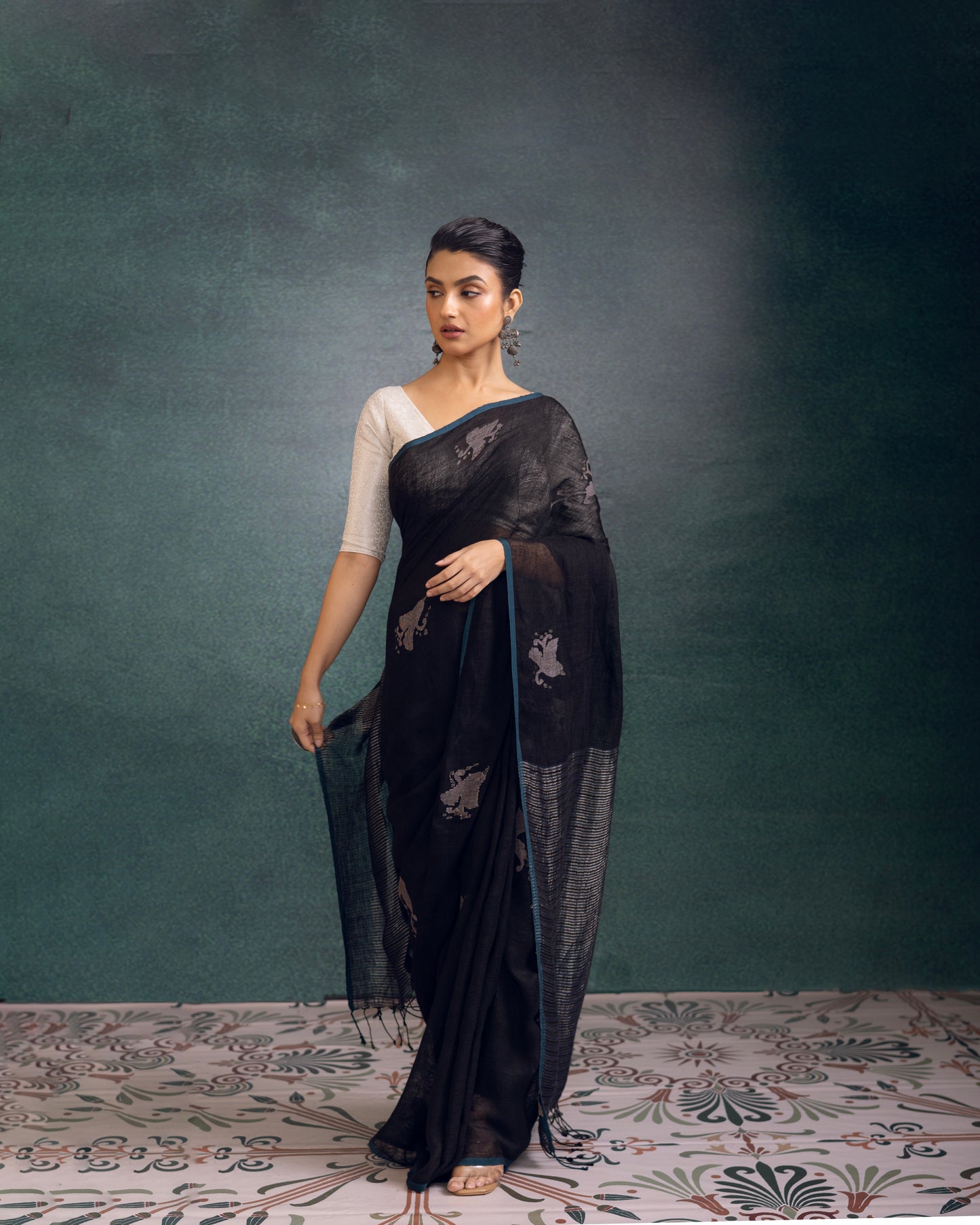 Black Pure Linen Jamdani Handloom Saree