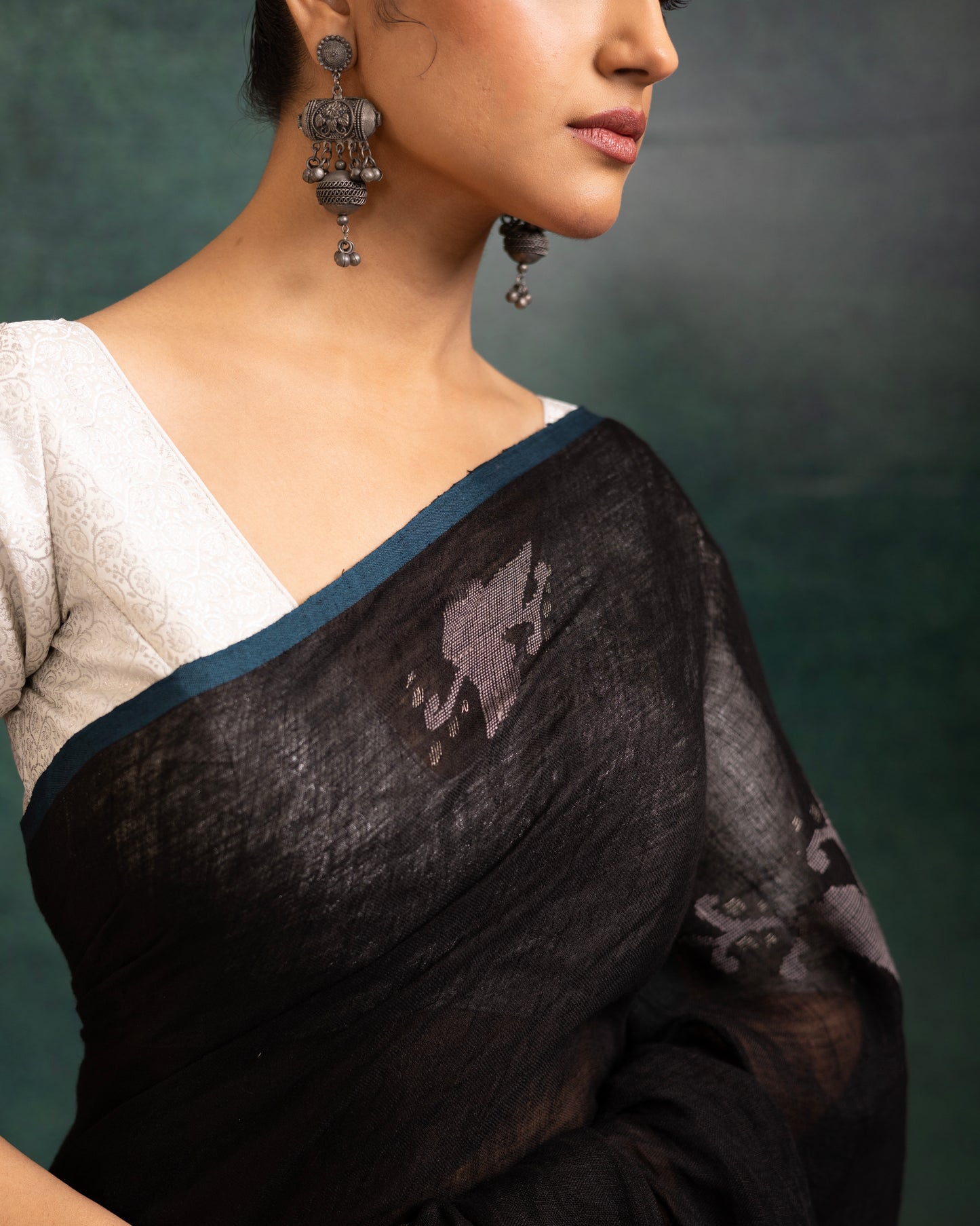 Black Pure Linen Jamdani Handloom Saree