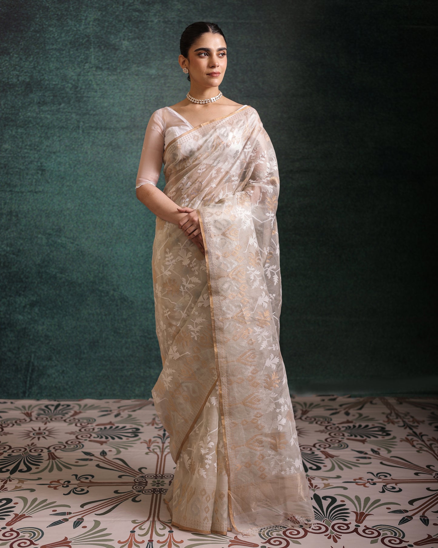 White Pure Organza Traditional Jamdani Handloom Saree