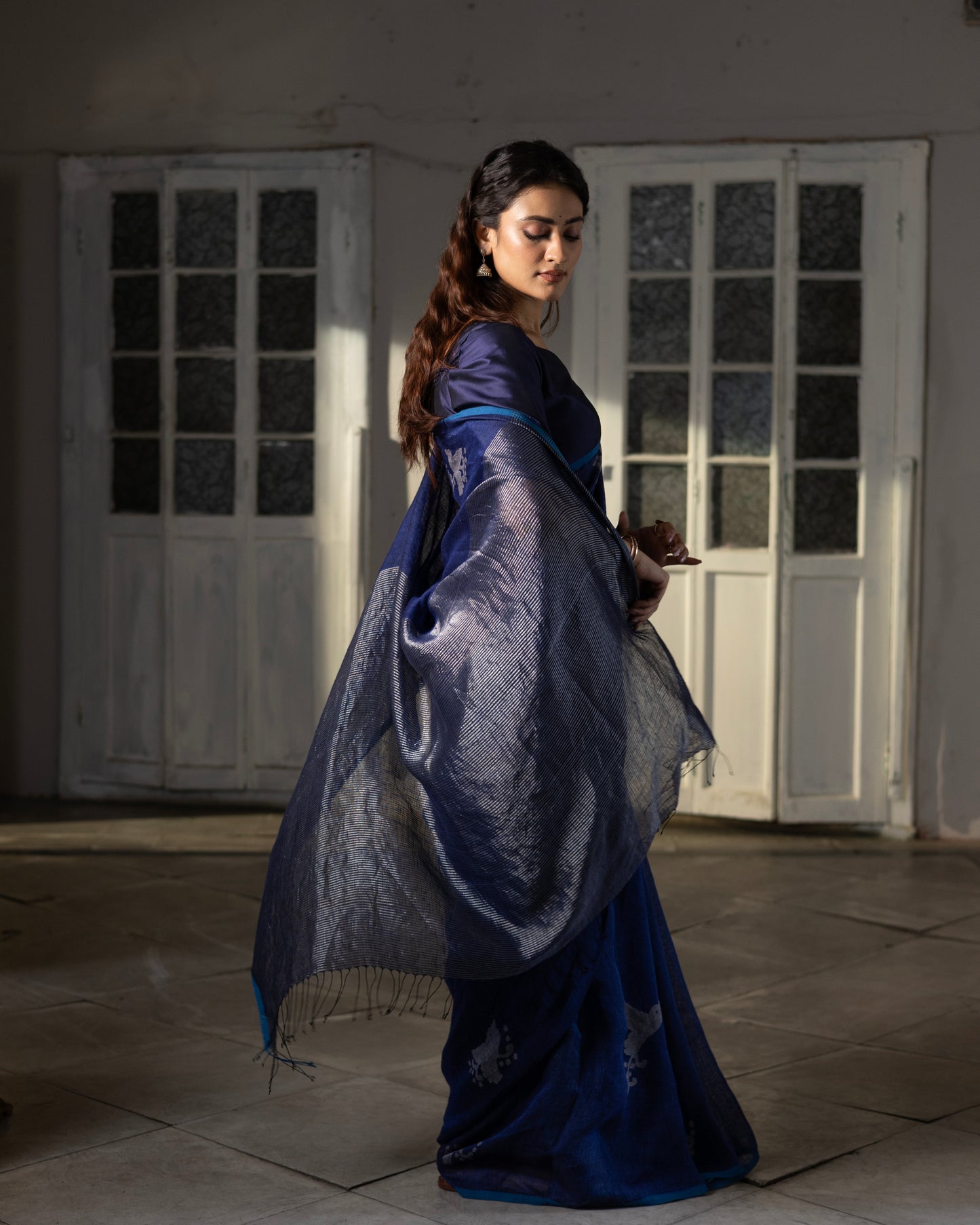 Indigo Pure Linen Jamdani Handloom saree