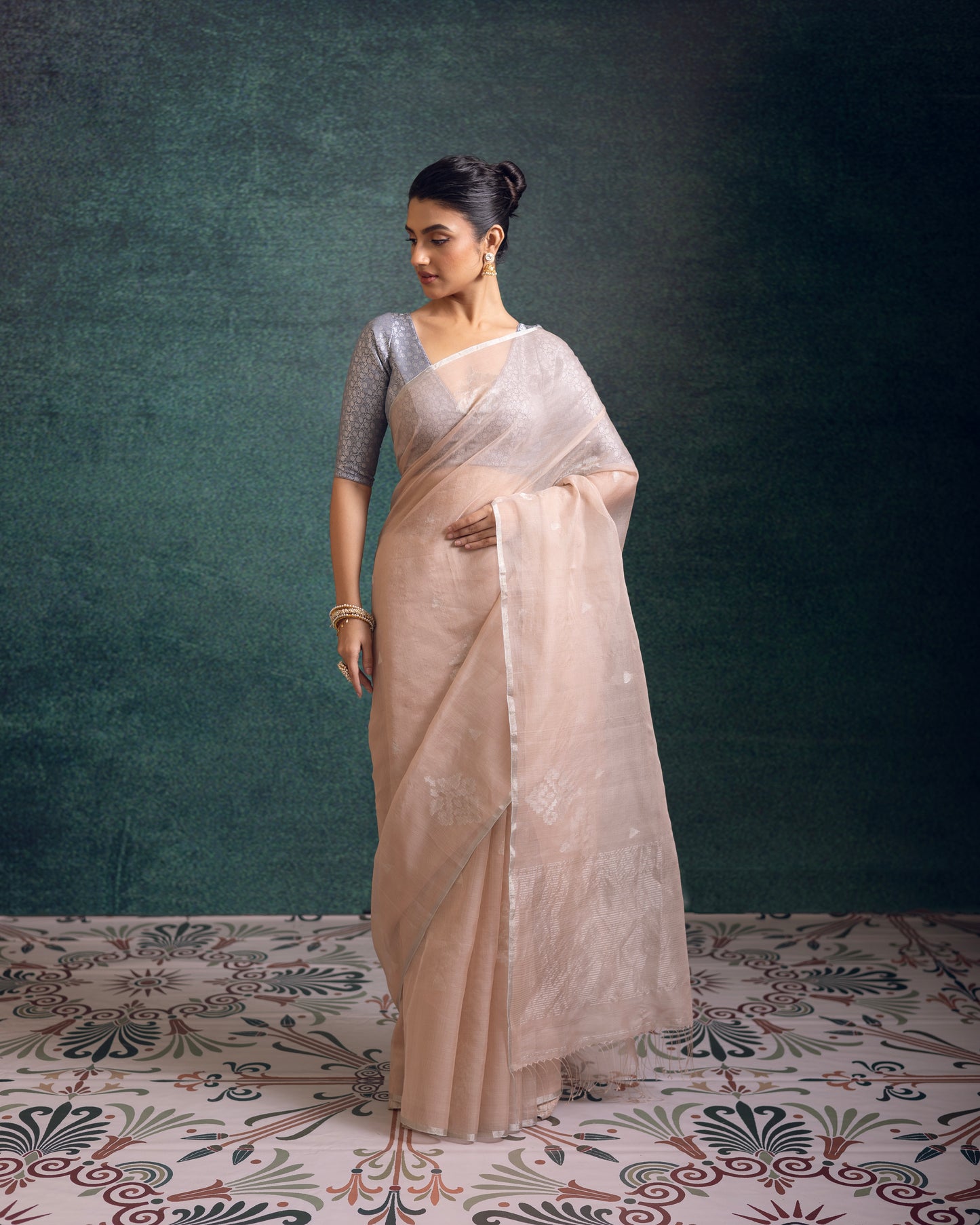 Beige Pure Organza Silk Jamdani Handloom Saree