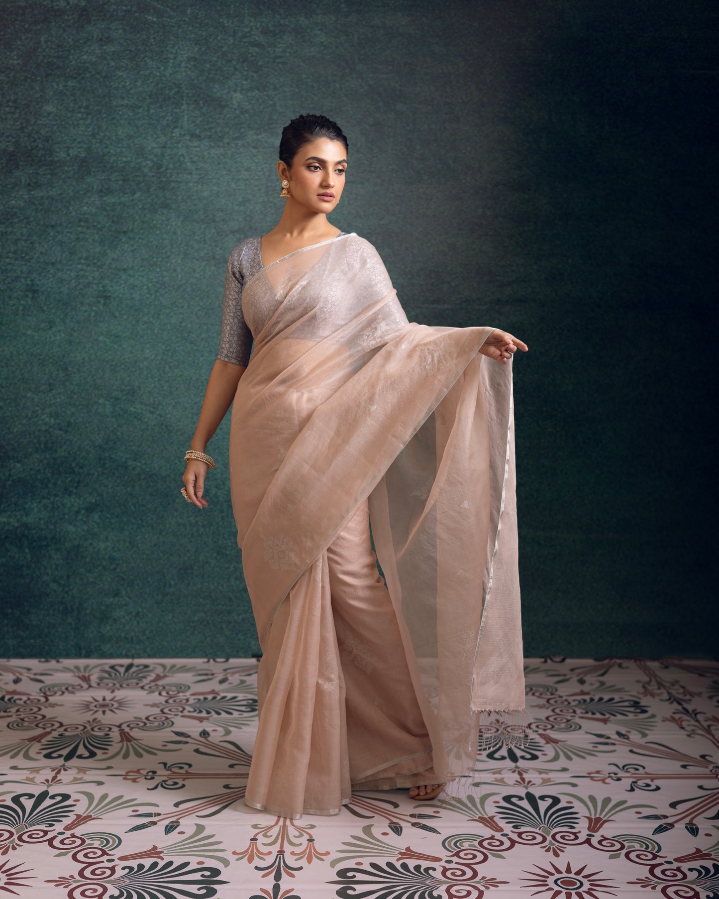 Beige Pure Organza Silk Jamdani Handloom Saree