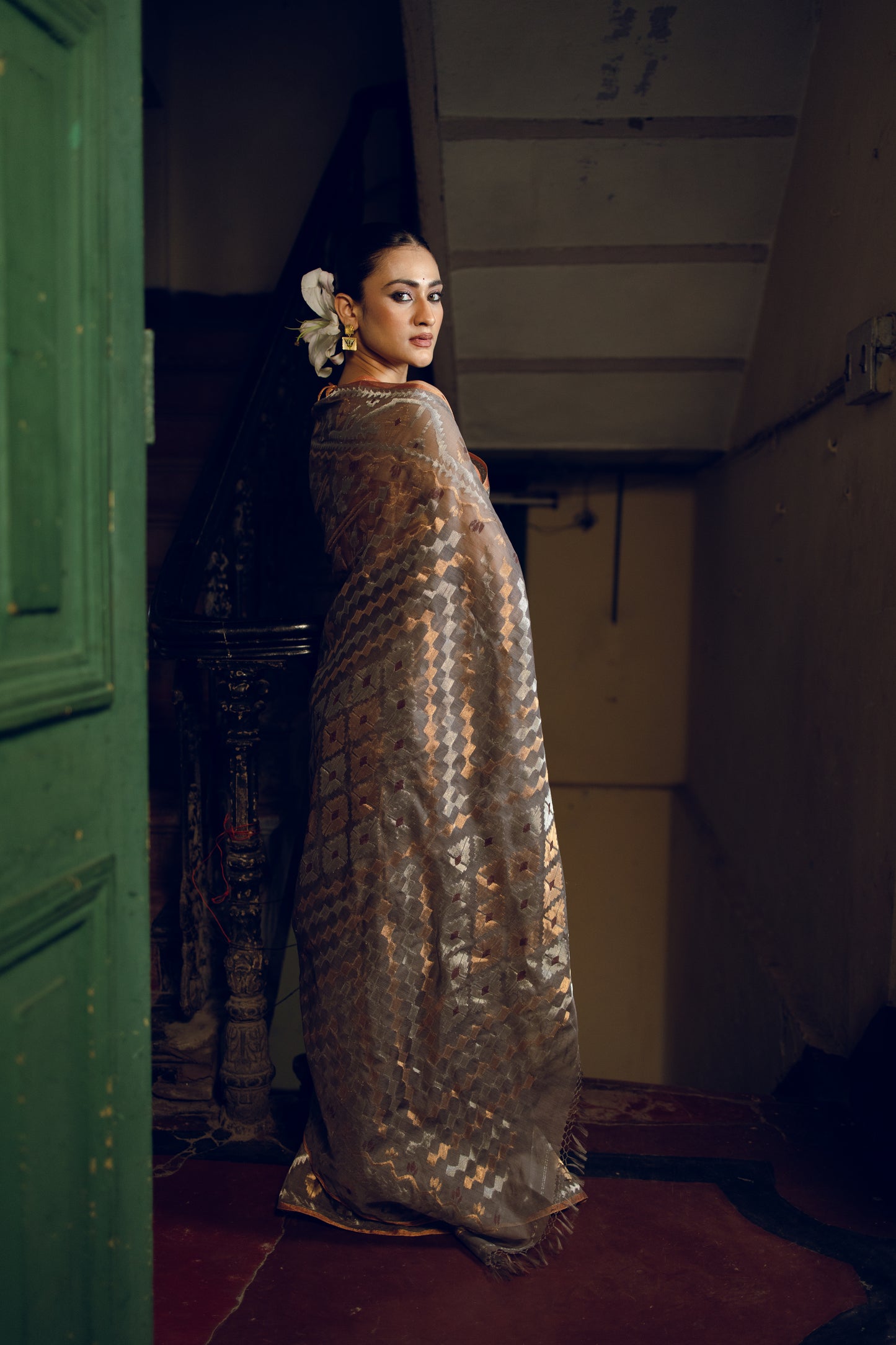 Grey Pure Organza Traditional Jamdani Handloom Saree