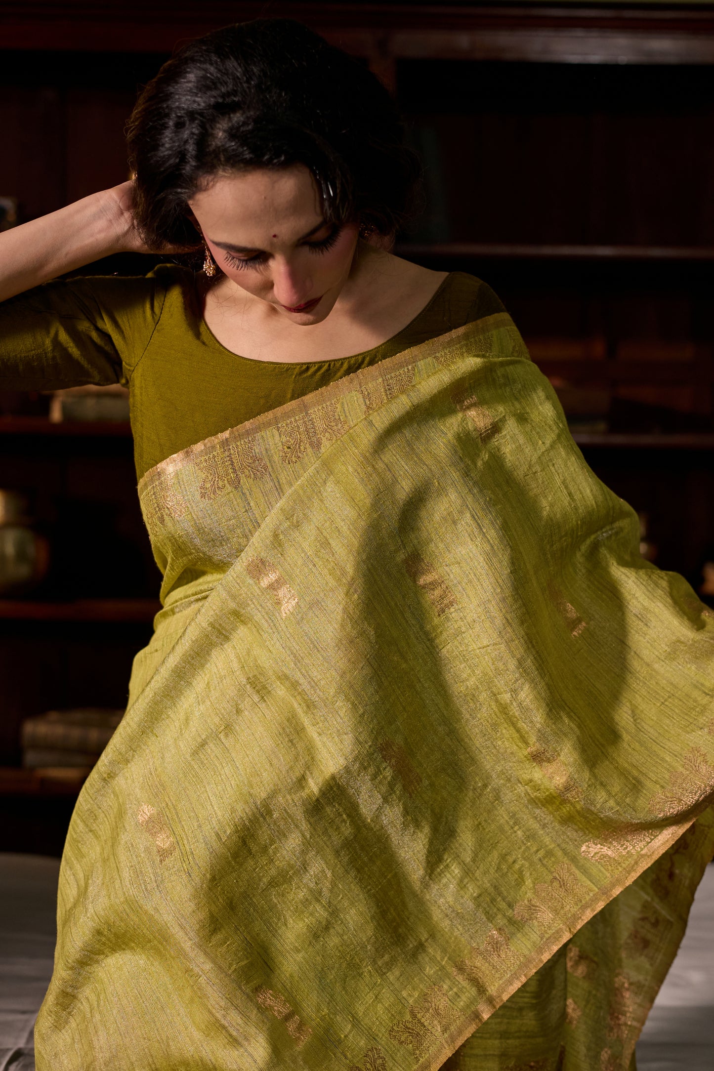 Green Pure Tissue Matka Silk Banarasi Handloom Saree