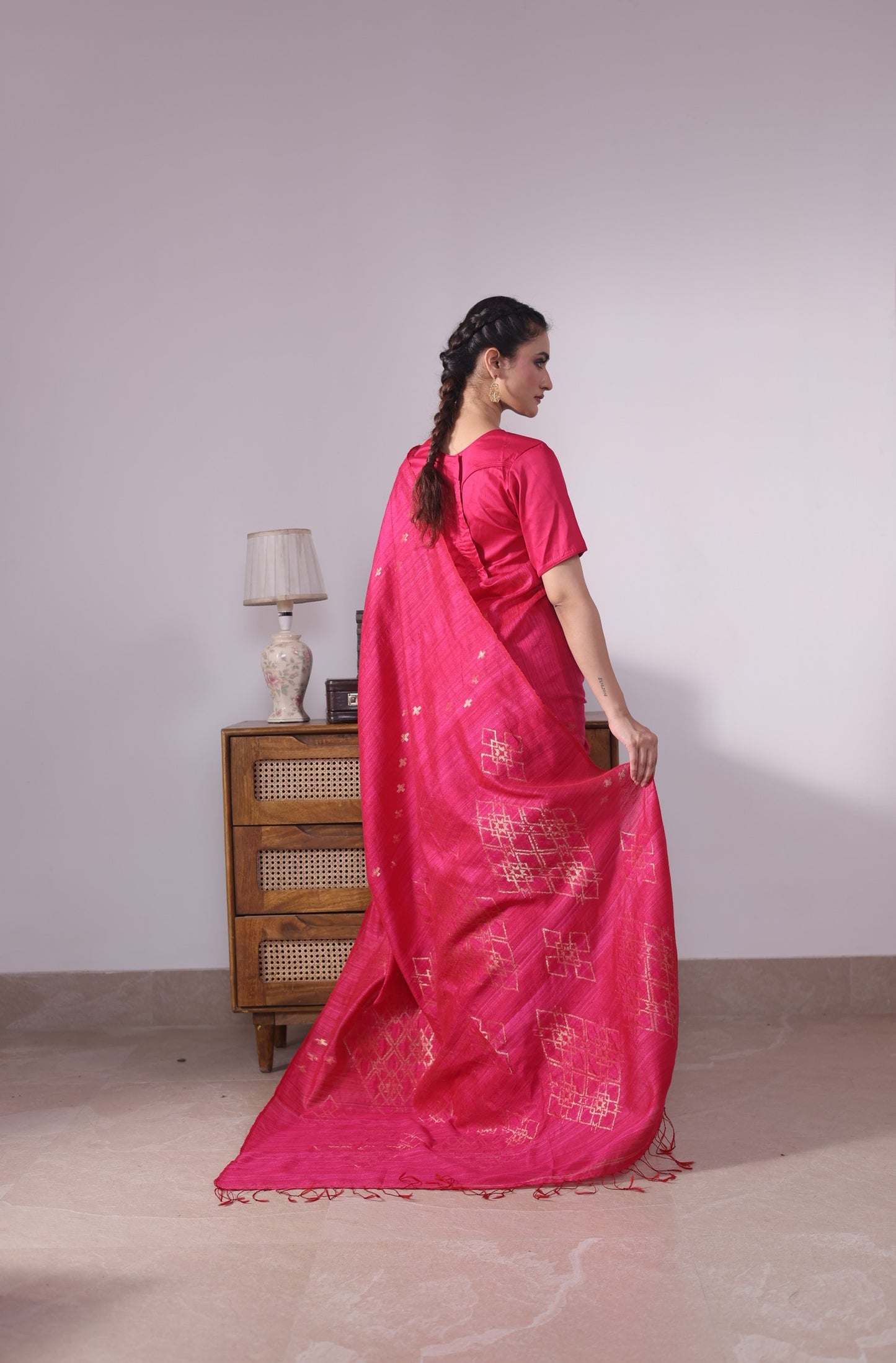 Fuchsia Pure Matka Silk Jamdani Handloom Saree