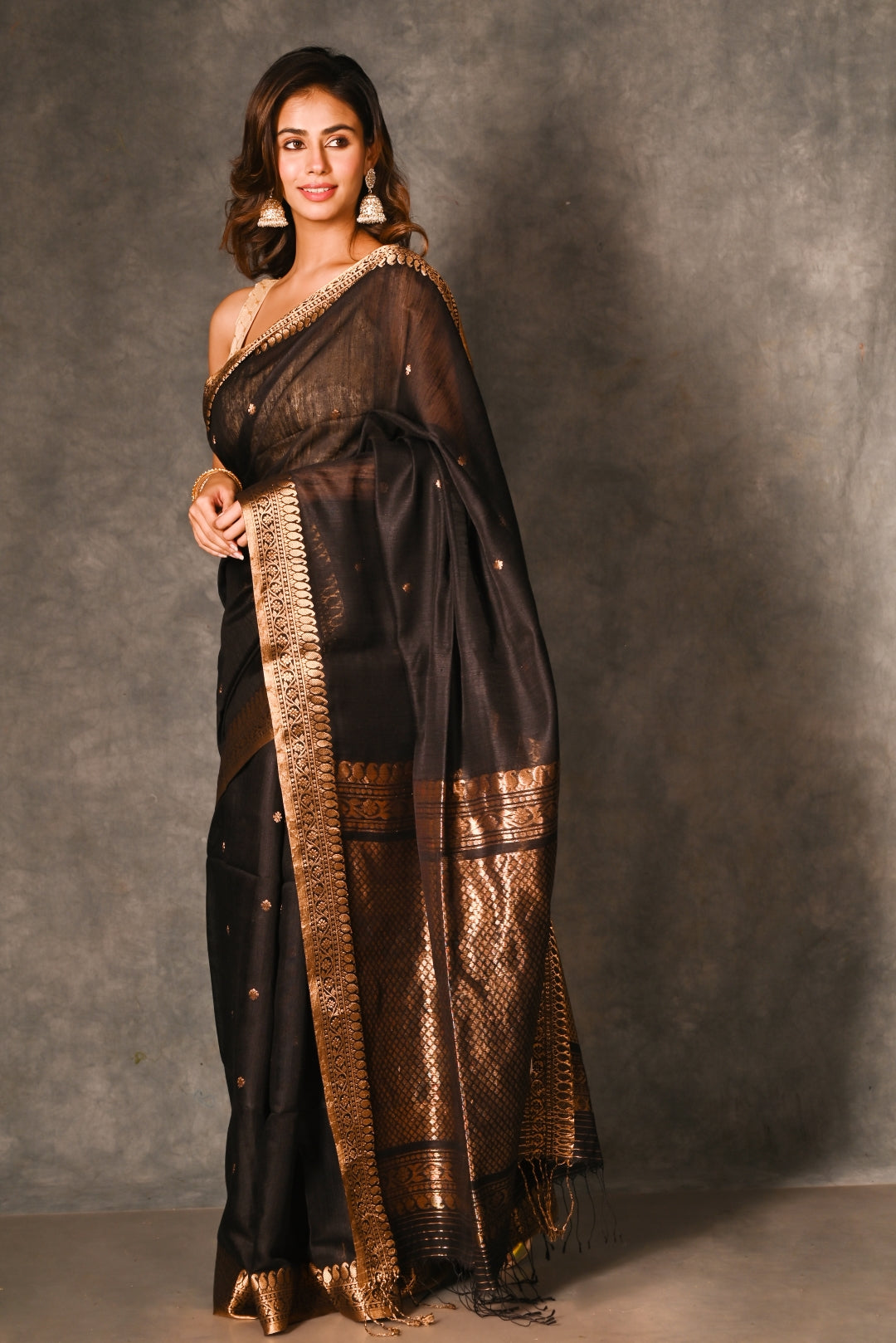 Black Pure Matka Banarasi Handloom Saree