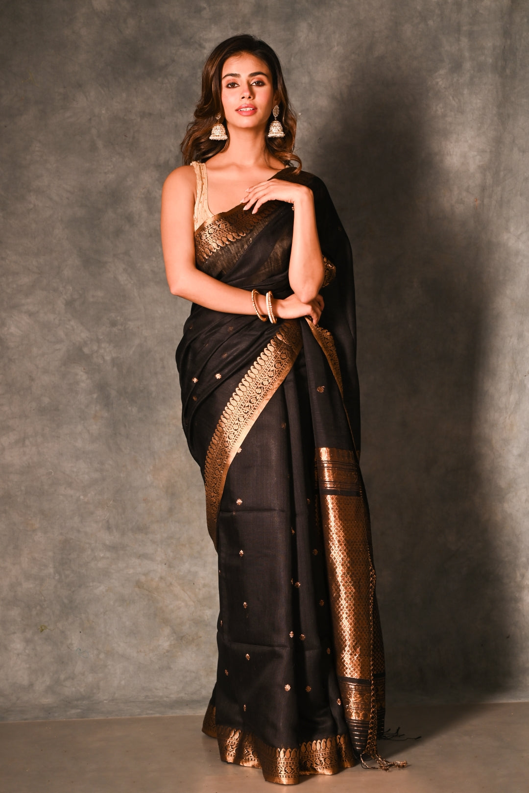 Black Pure Matka Banarasi Handloom Saree