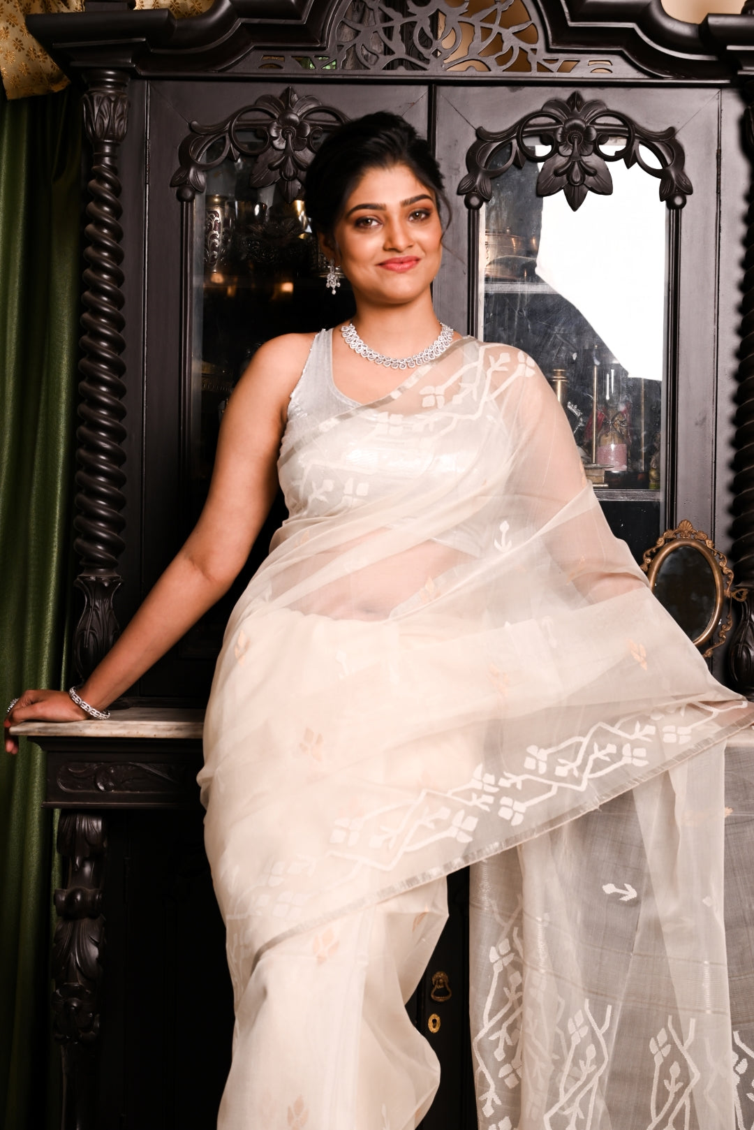 White Pure Organza Silk Jamdani Saree