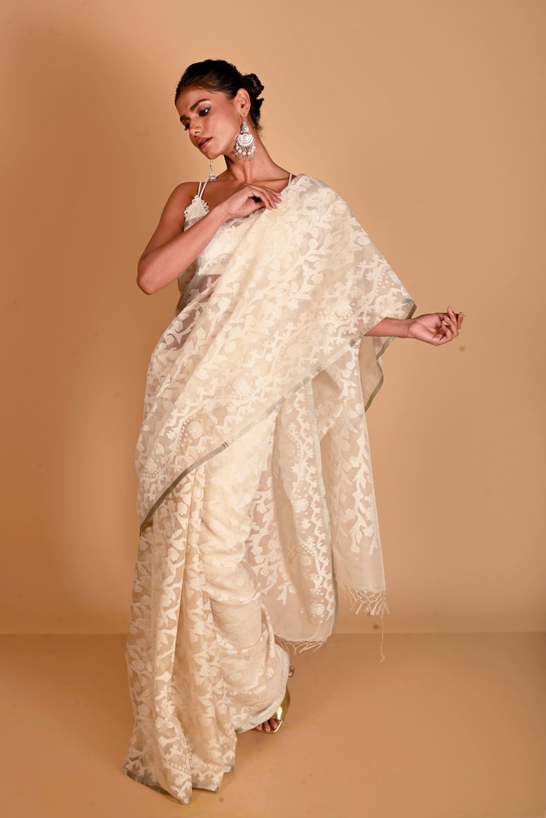 White Pure Organza Traditional Jamdani Saree