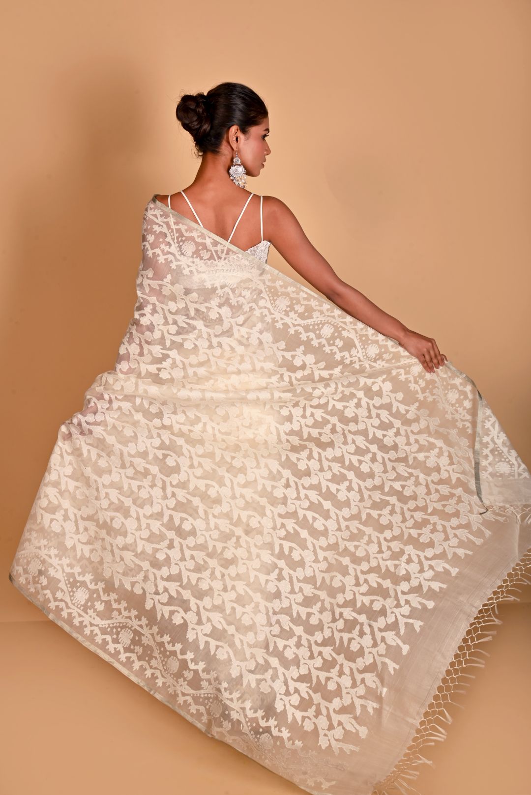 White Pure Organza Traditional Jamdani Saree