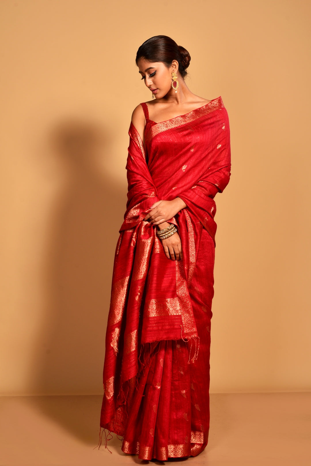 Red Pure Matka Silk Banarasi Handloom Saree