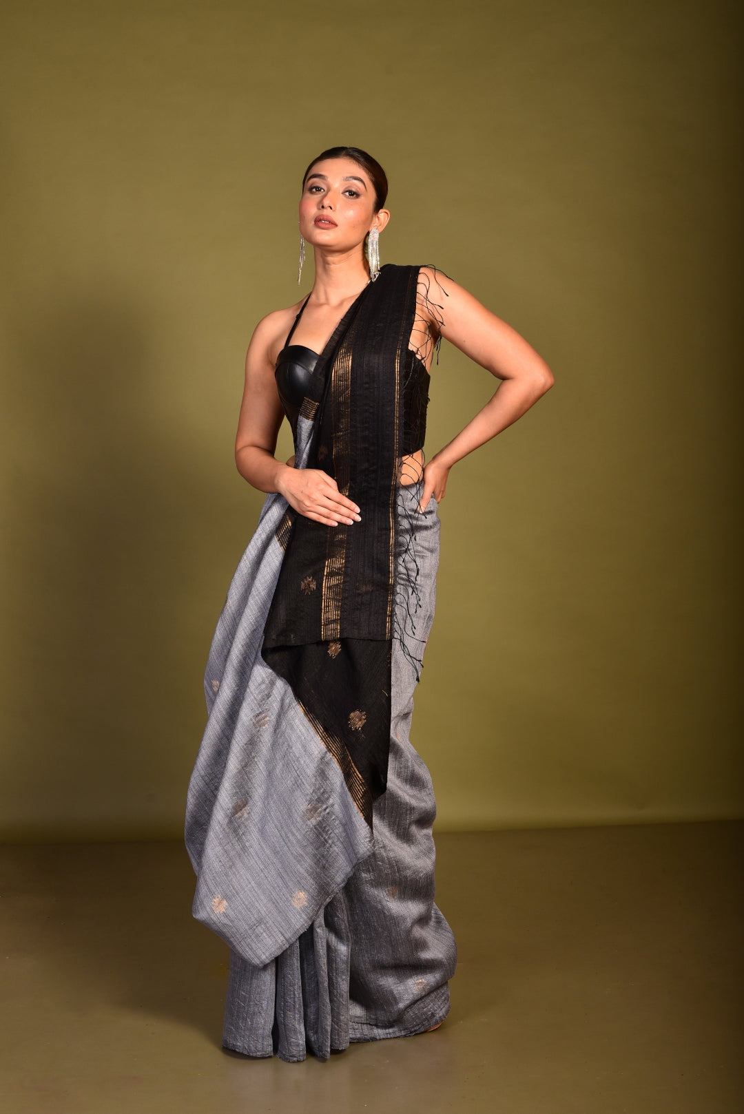 Grey Pure Matka Silk Jamdani Handloom Saree