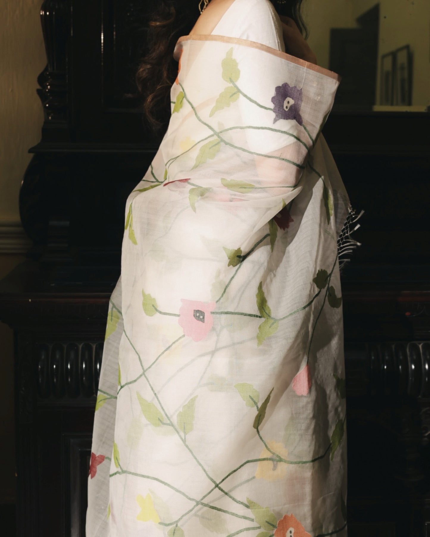White Pure Organza Silk Jamdani Handloom Saree