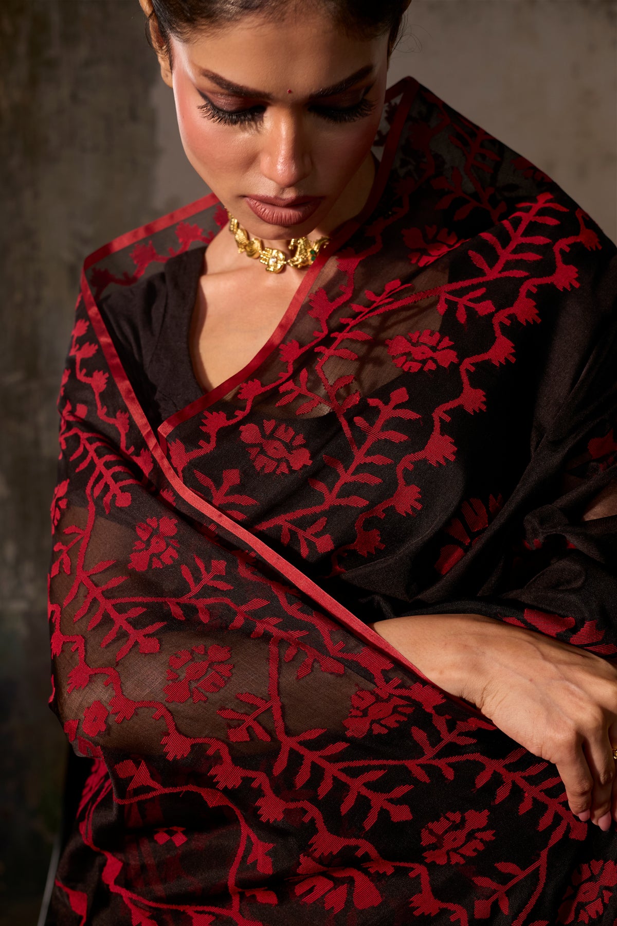 Black Pure Organza Silk Traditional Jamdani Handloom Saree