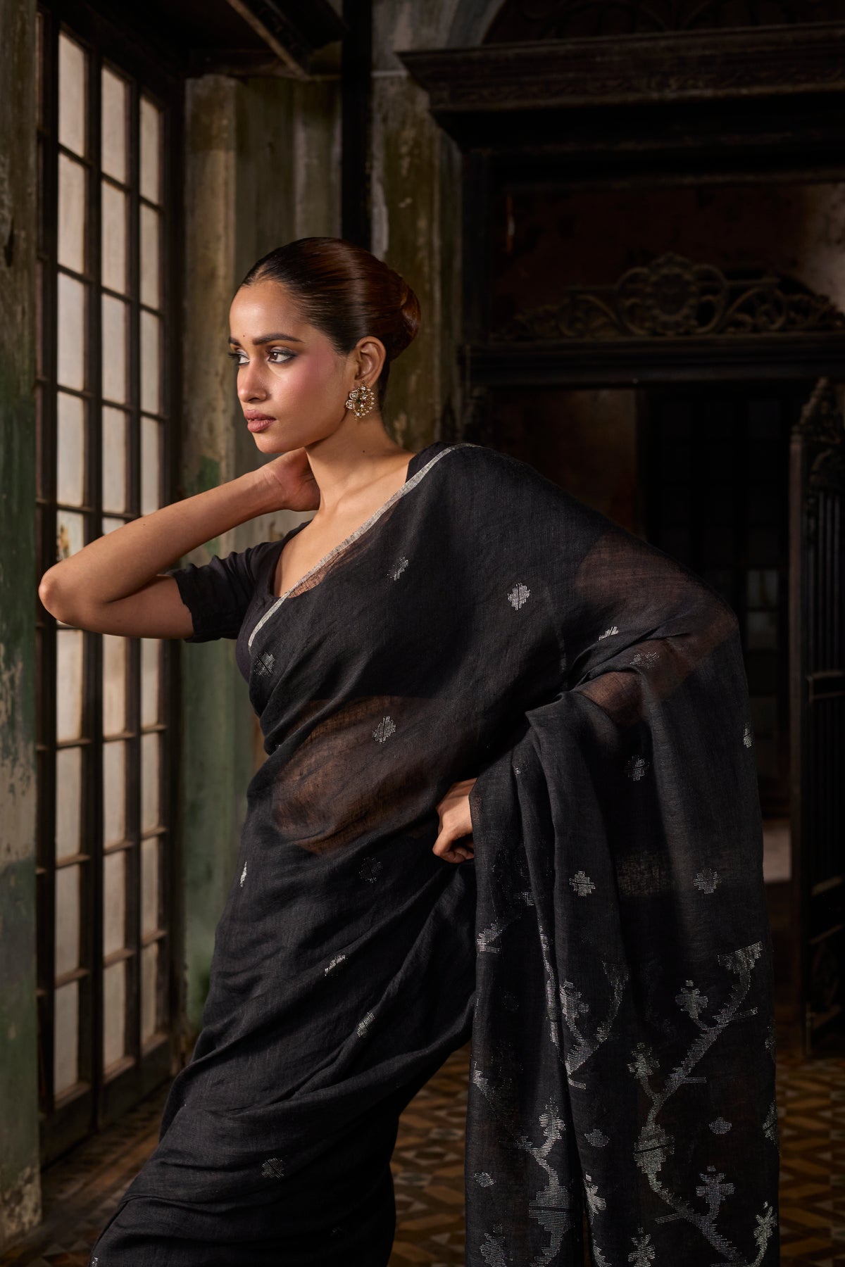 Black Pure Linen Jamdani Handloom Saree