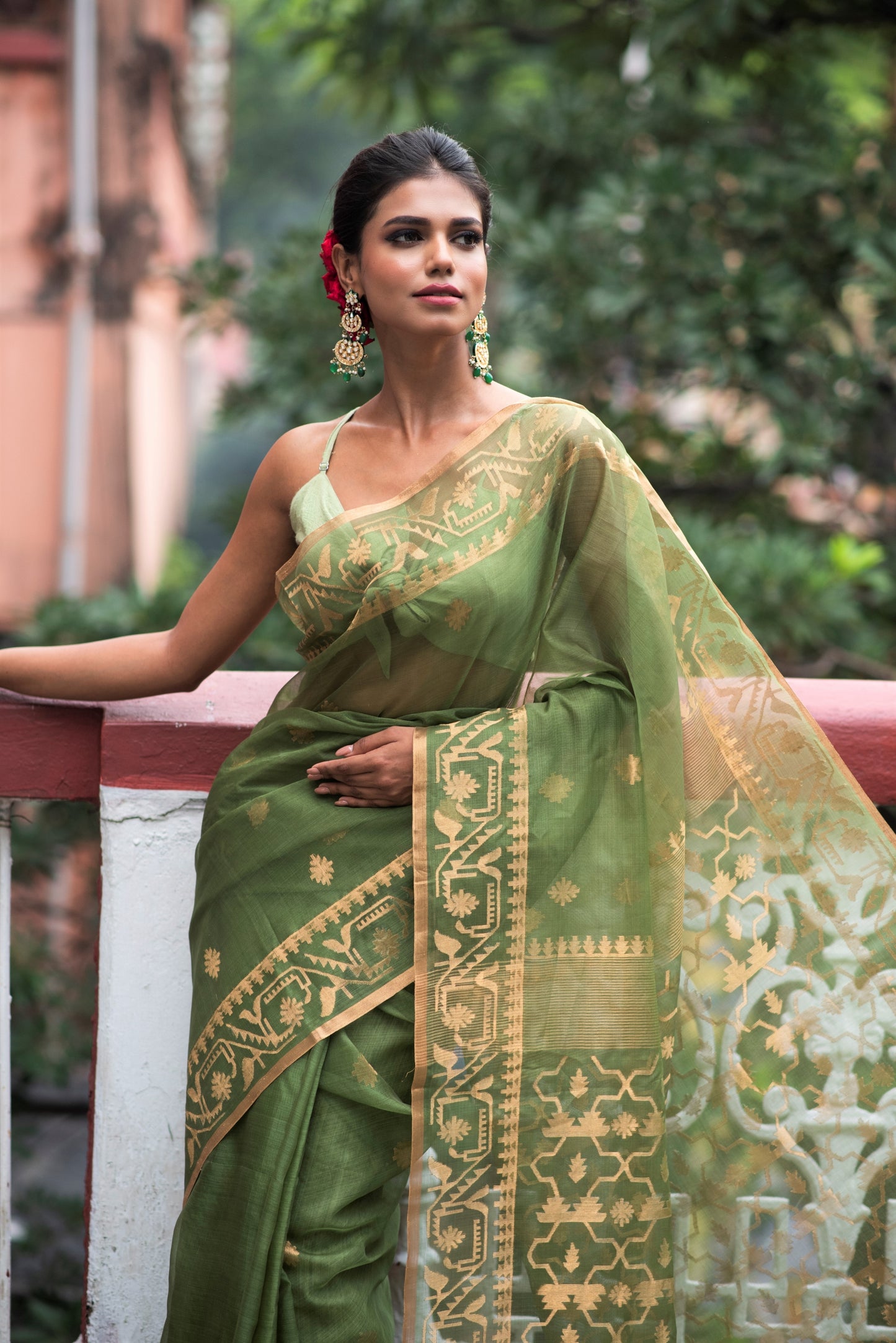 Green Pure Organza Traditional Jamdani Handloom Saree (Pre-Order)