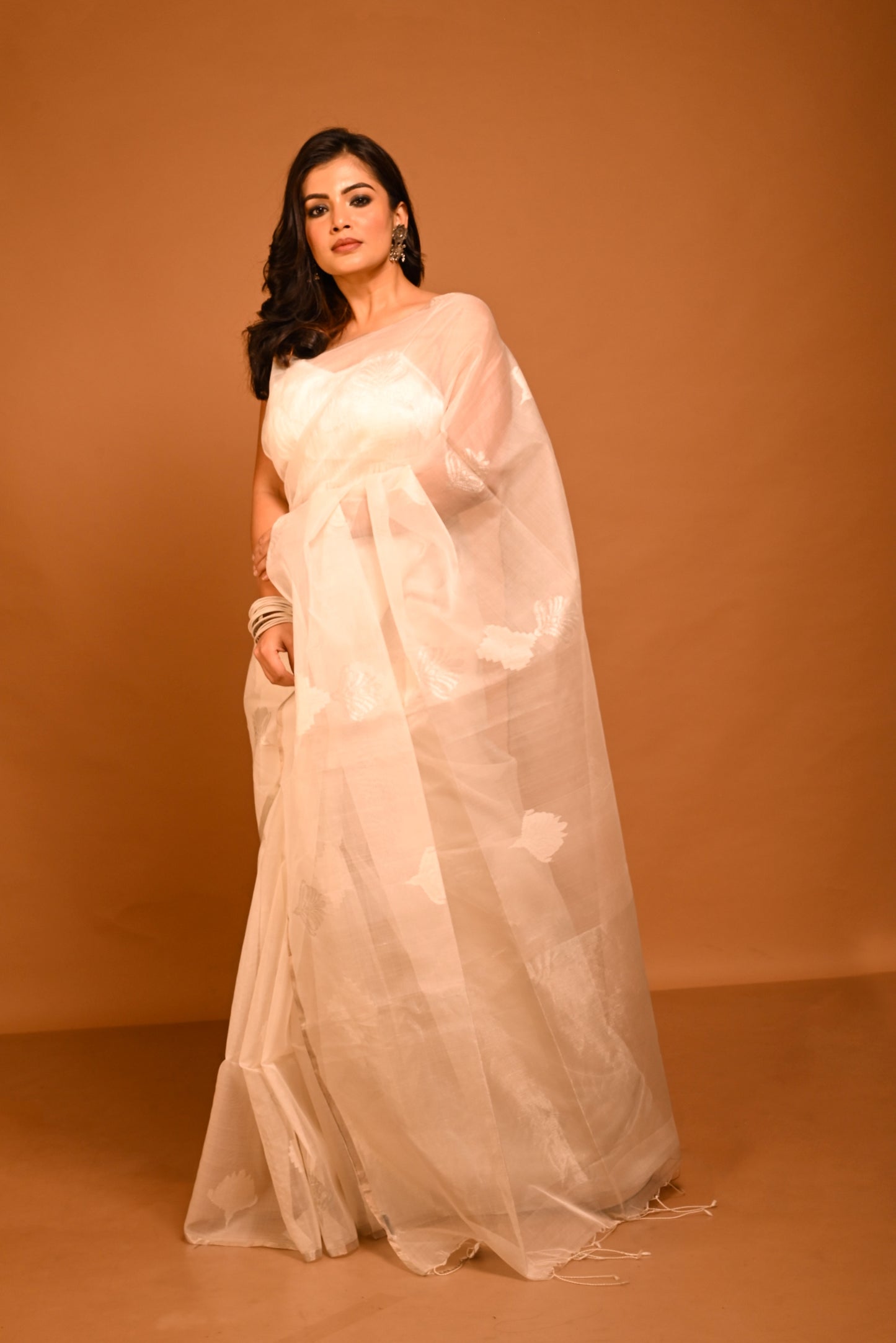 White Pure Organza Silk Jamdani Handloom Saree