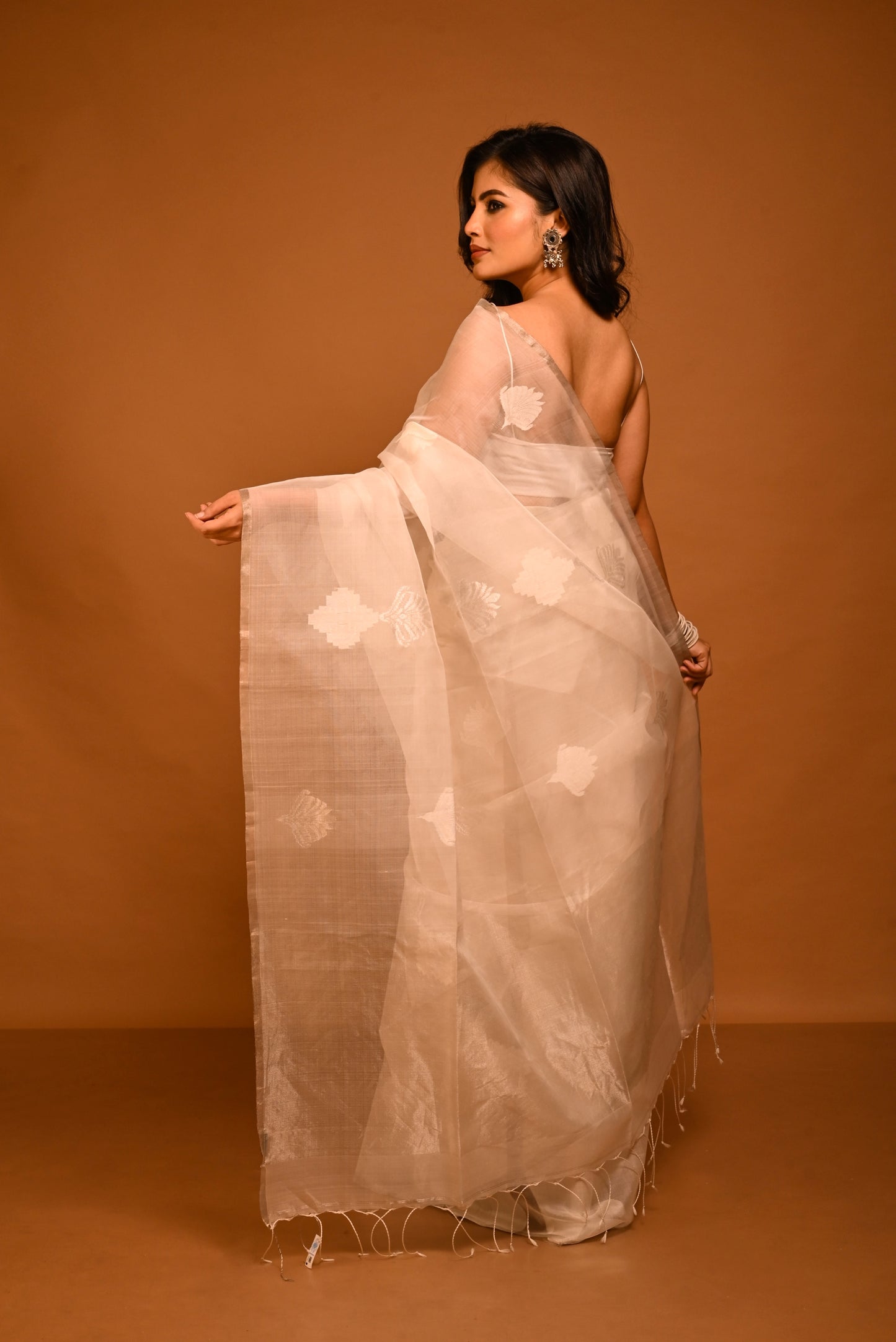 White Pure Organza Silk Jamdani Handloom Saree
