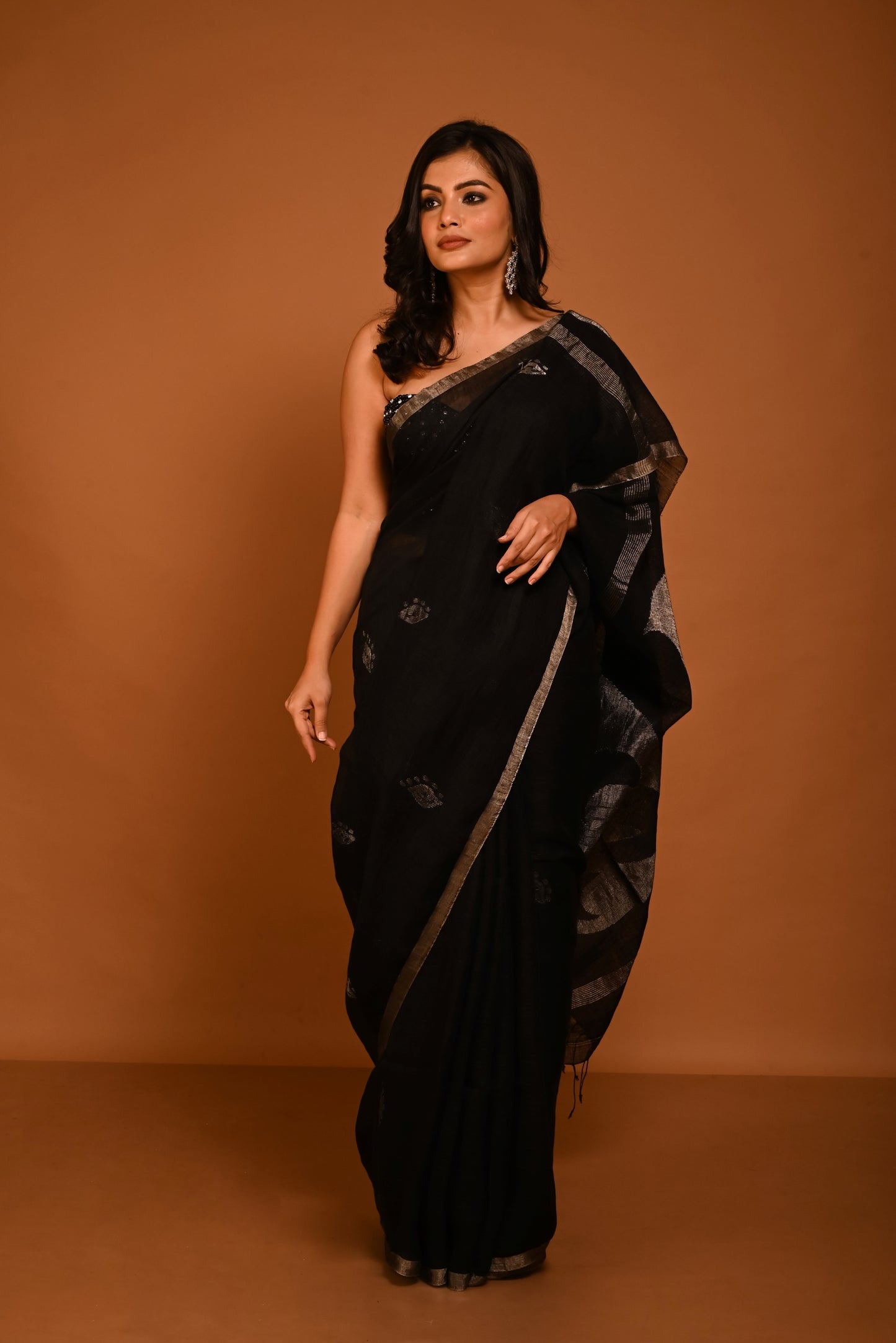 Black Pure Linen Jamdani Handloom Saree