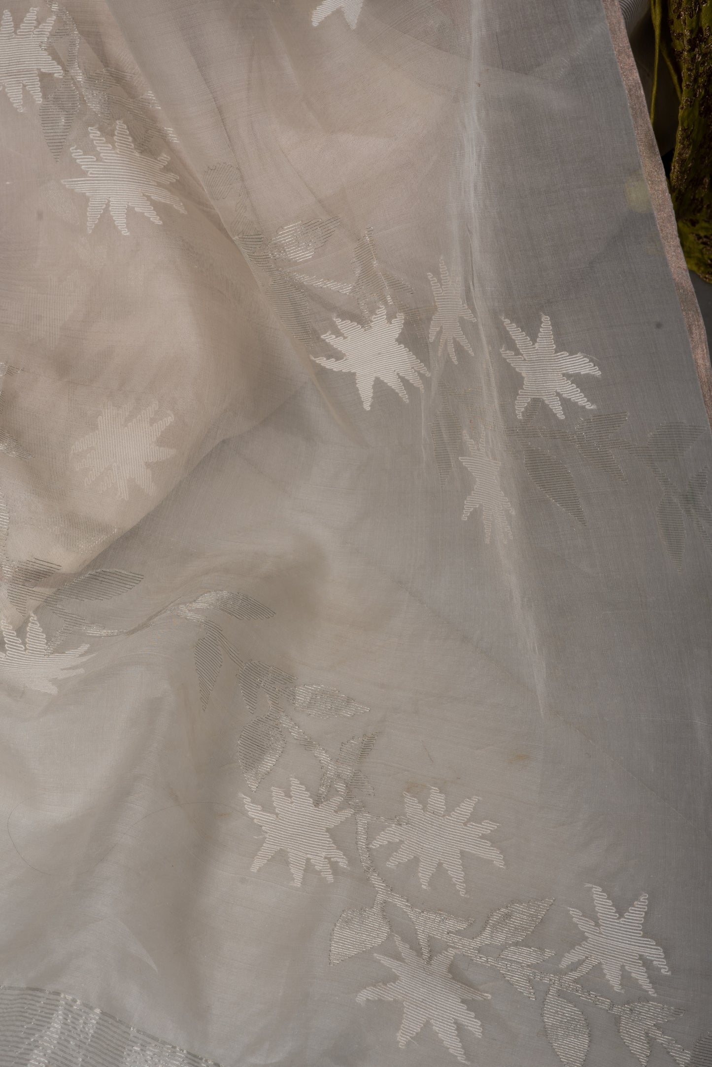 White Pure Organza Silk Jamdani Saree