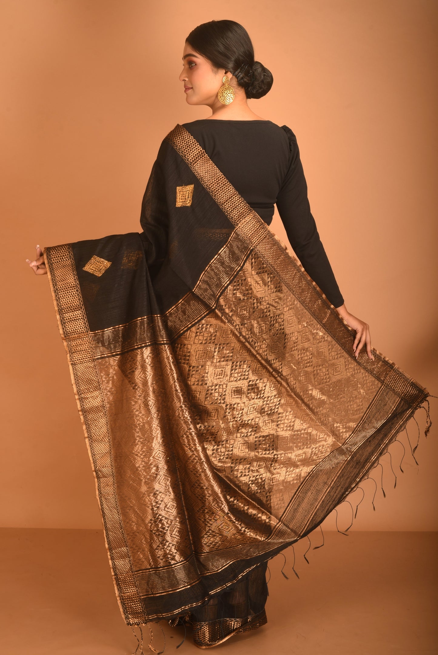 Black Pure Matka Silk Banarasi Handloom Saree