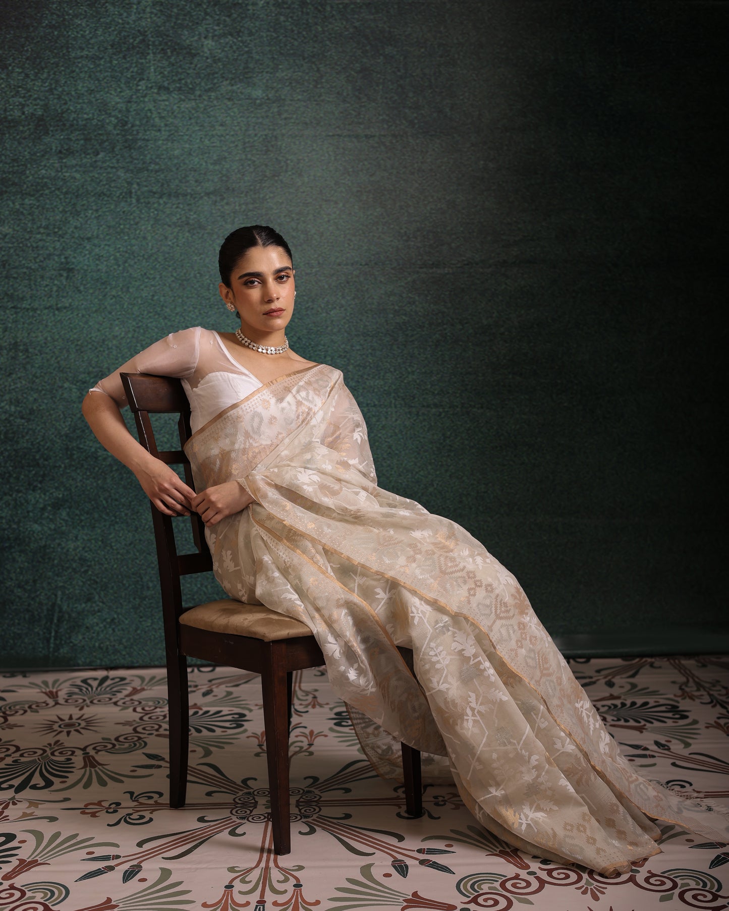 White Pure Organza Traditional Jamdani Handloom Saree
