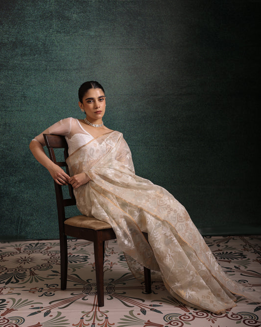 White Pure Organza Traditional Jamdani Handloom Saree