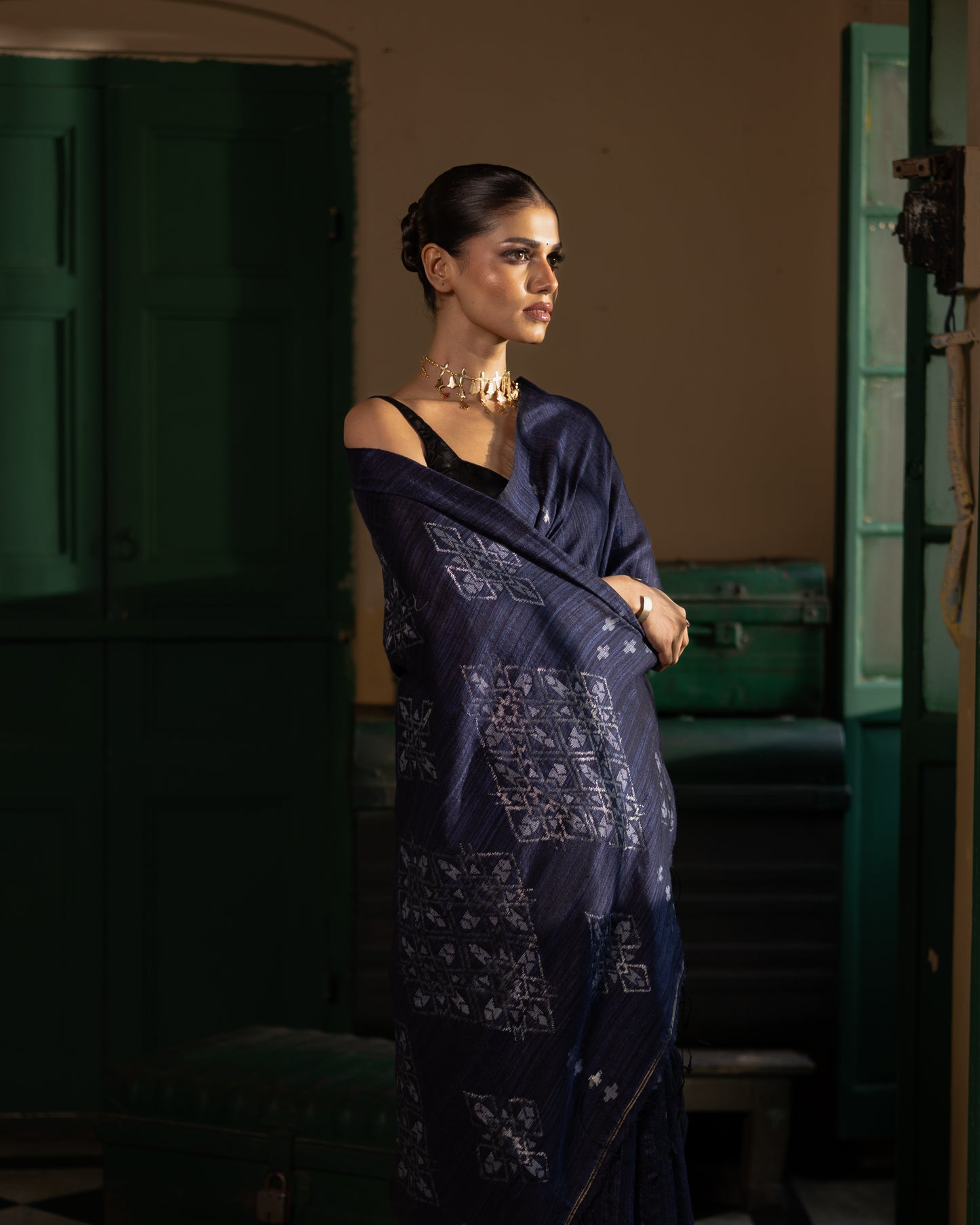Indigo Pure Matka Silk Jamdani Handloom Saree
