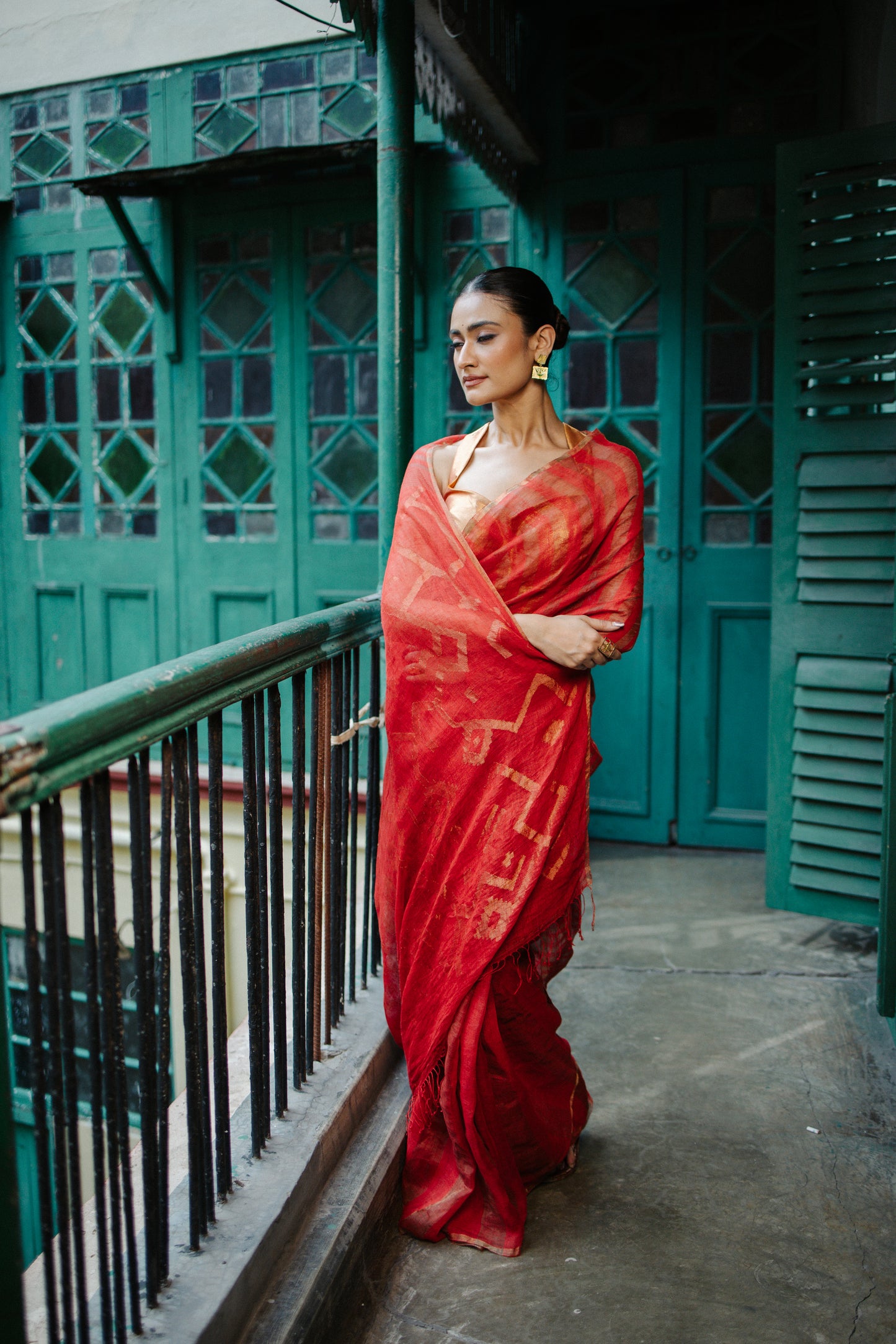 Red Pure Linen Jamdani Handloom Saree