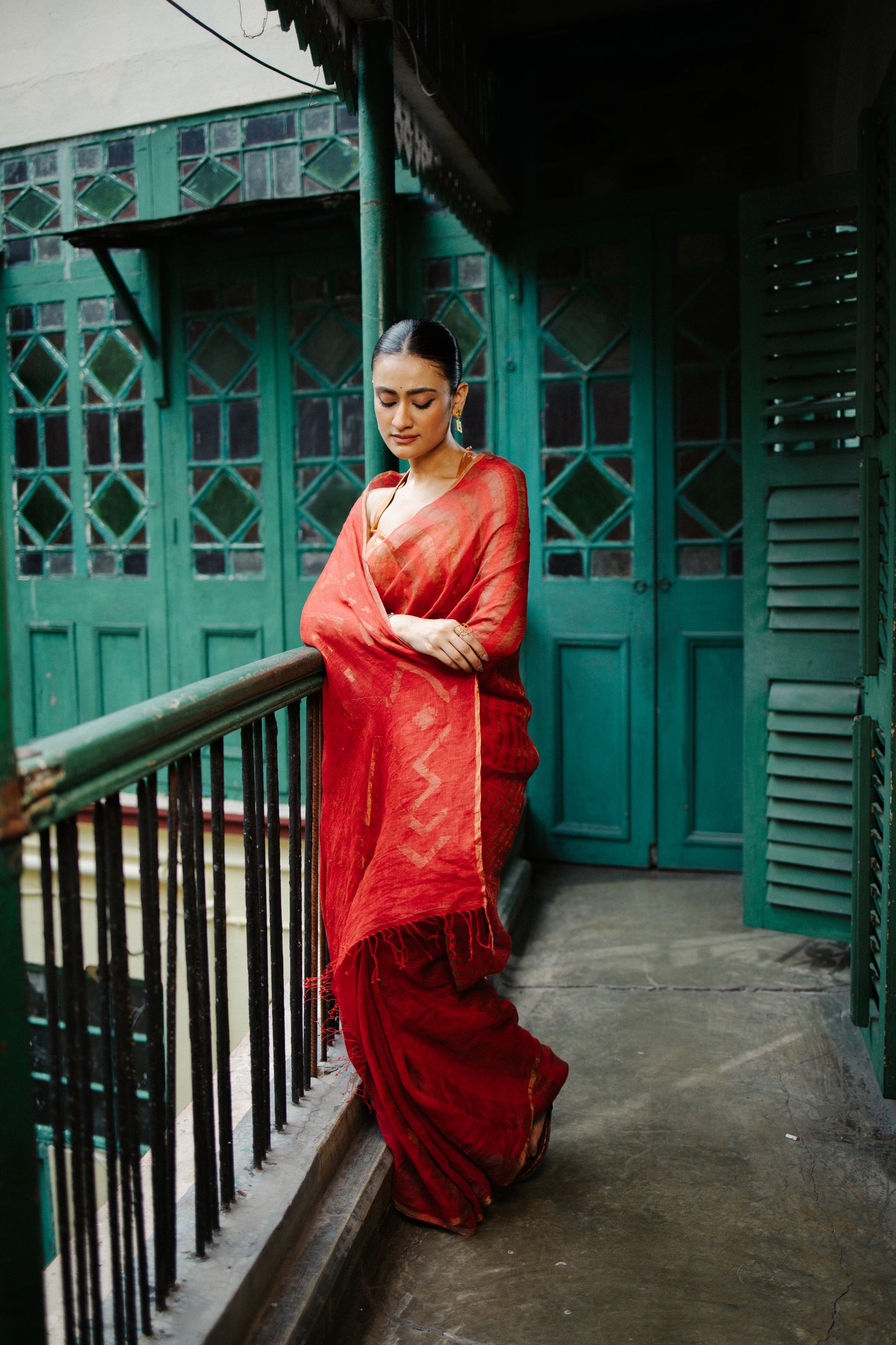 Red Pure Linen Jamdani Handloom Saree