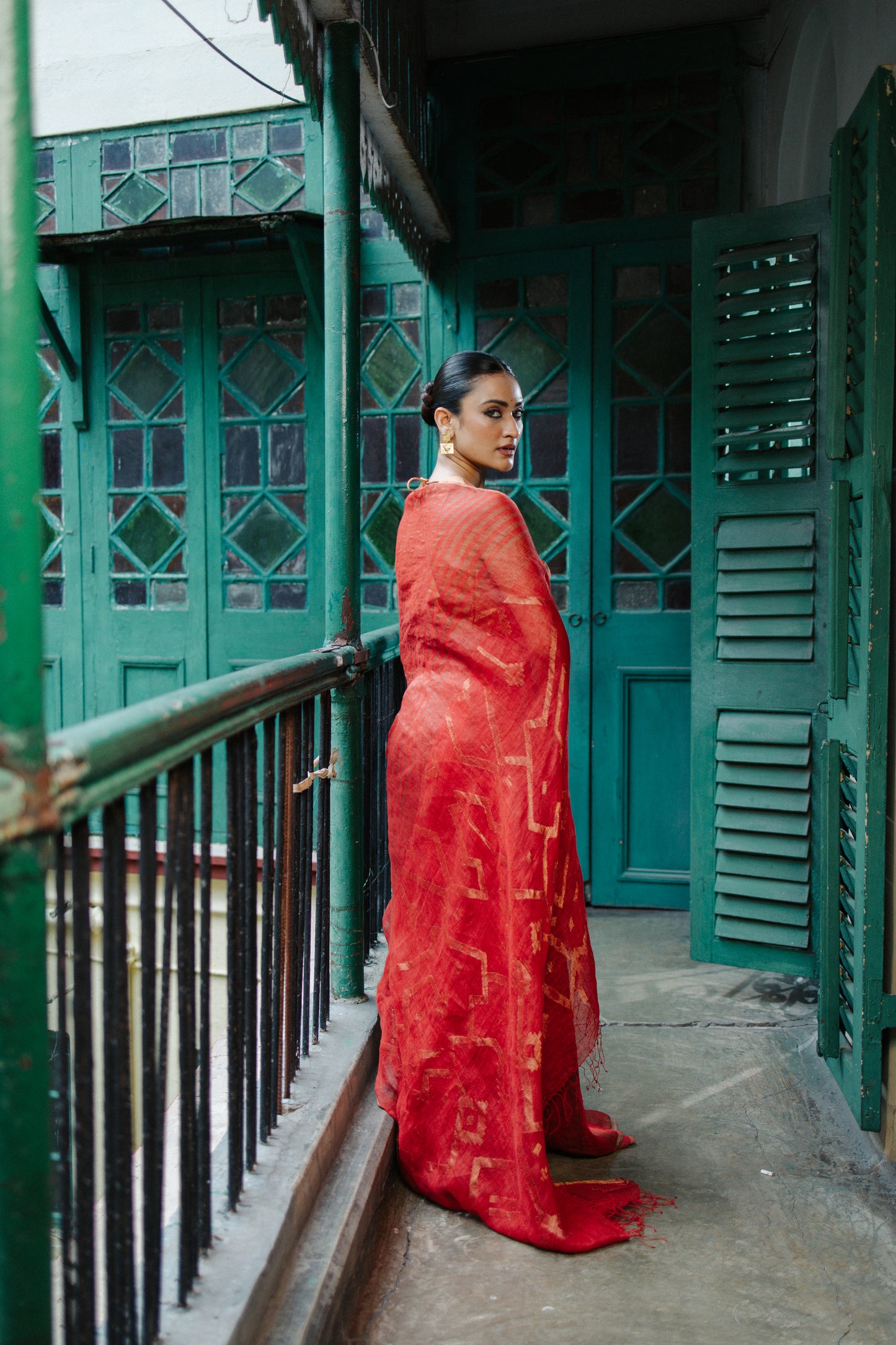 Red Pure Linen Jamdani Handloom Saree