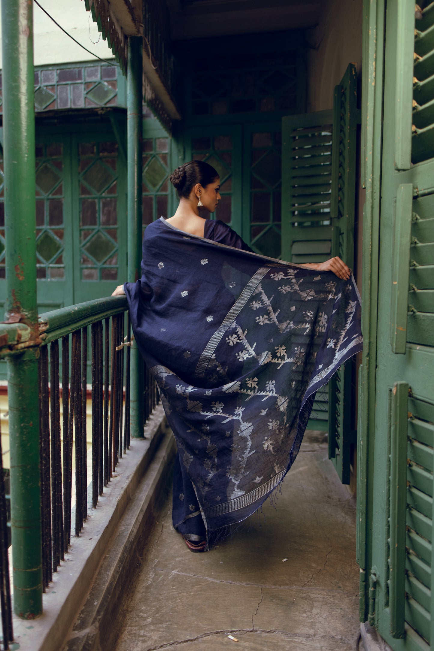 Indigo Pure Linen Jamdani Handloom Saree