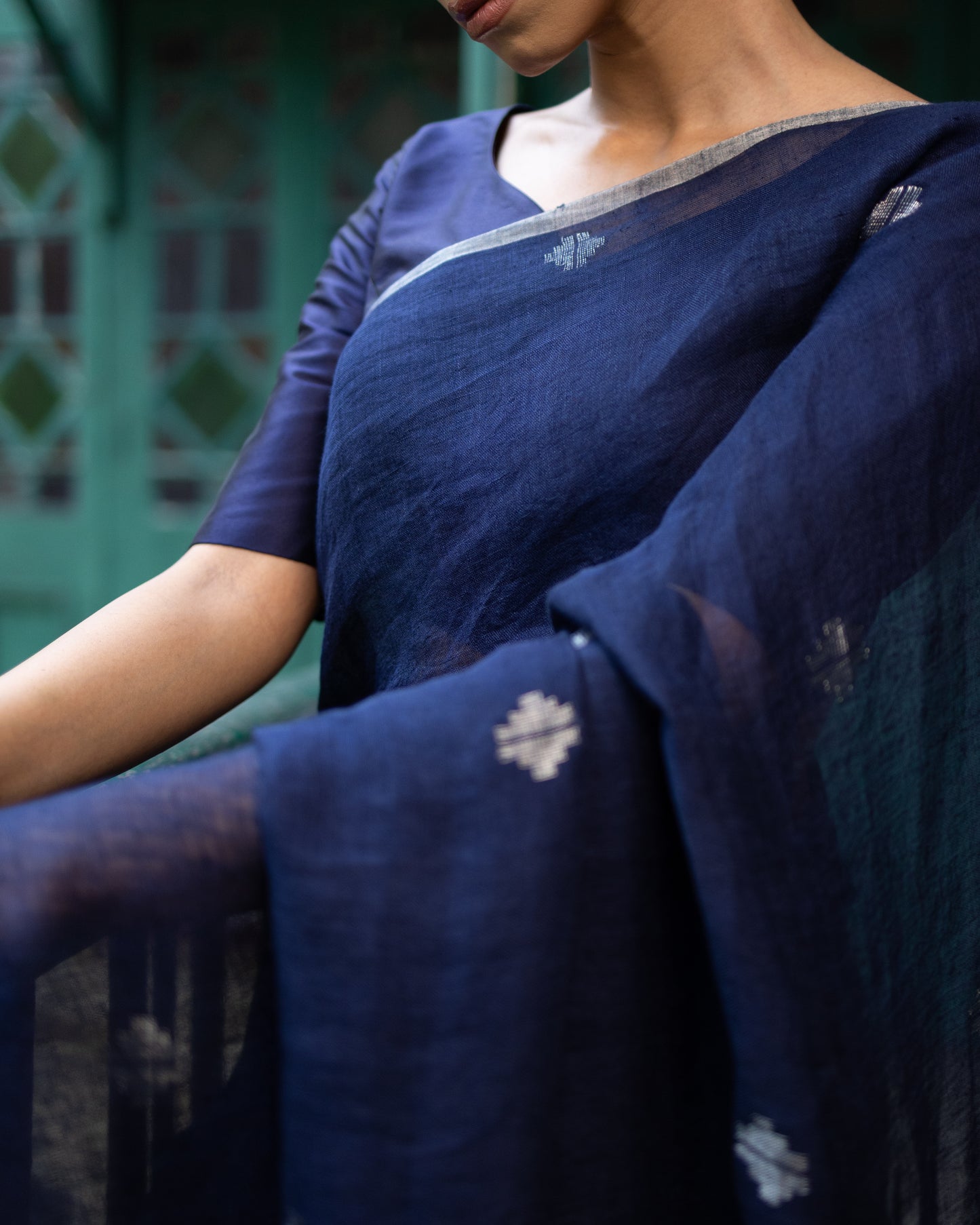 Indigo Pure Linen Jamdani Handloom Saree