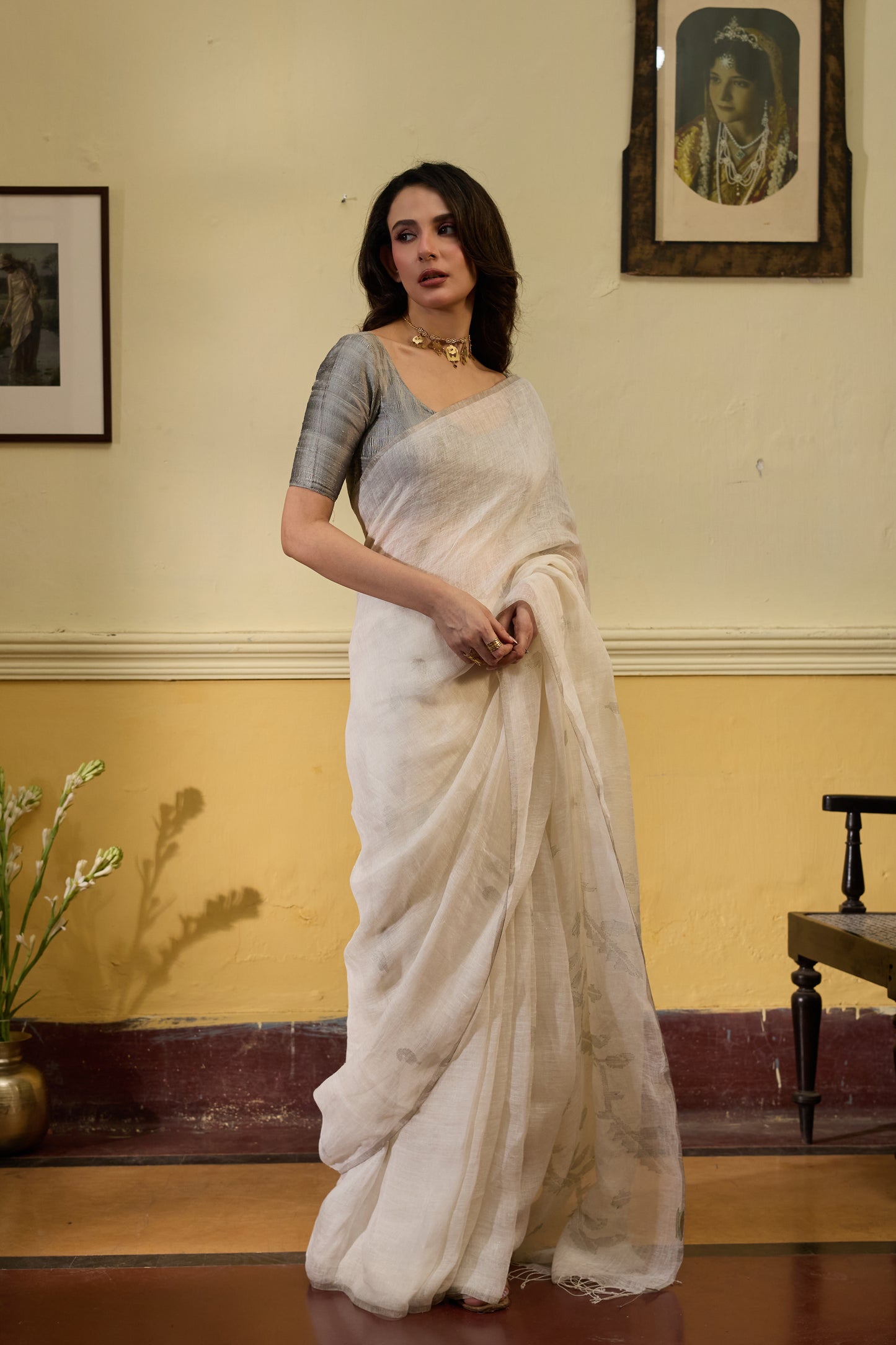 White Pure Linen Jamdani Handloom Saree
