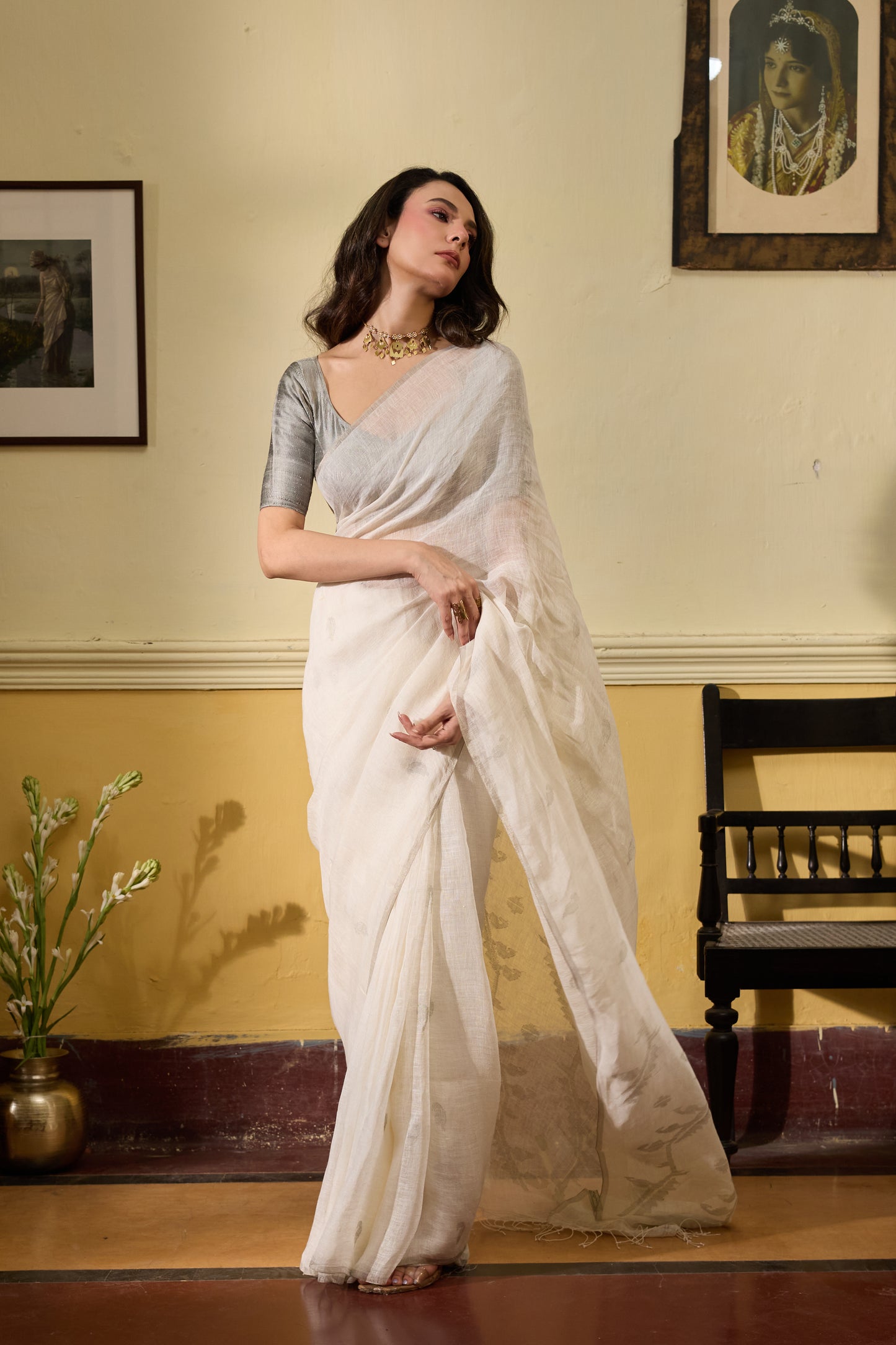 White Pure Linen Jamdani Handloom Saree