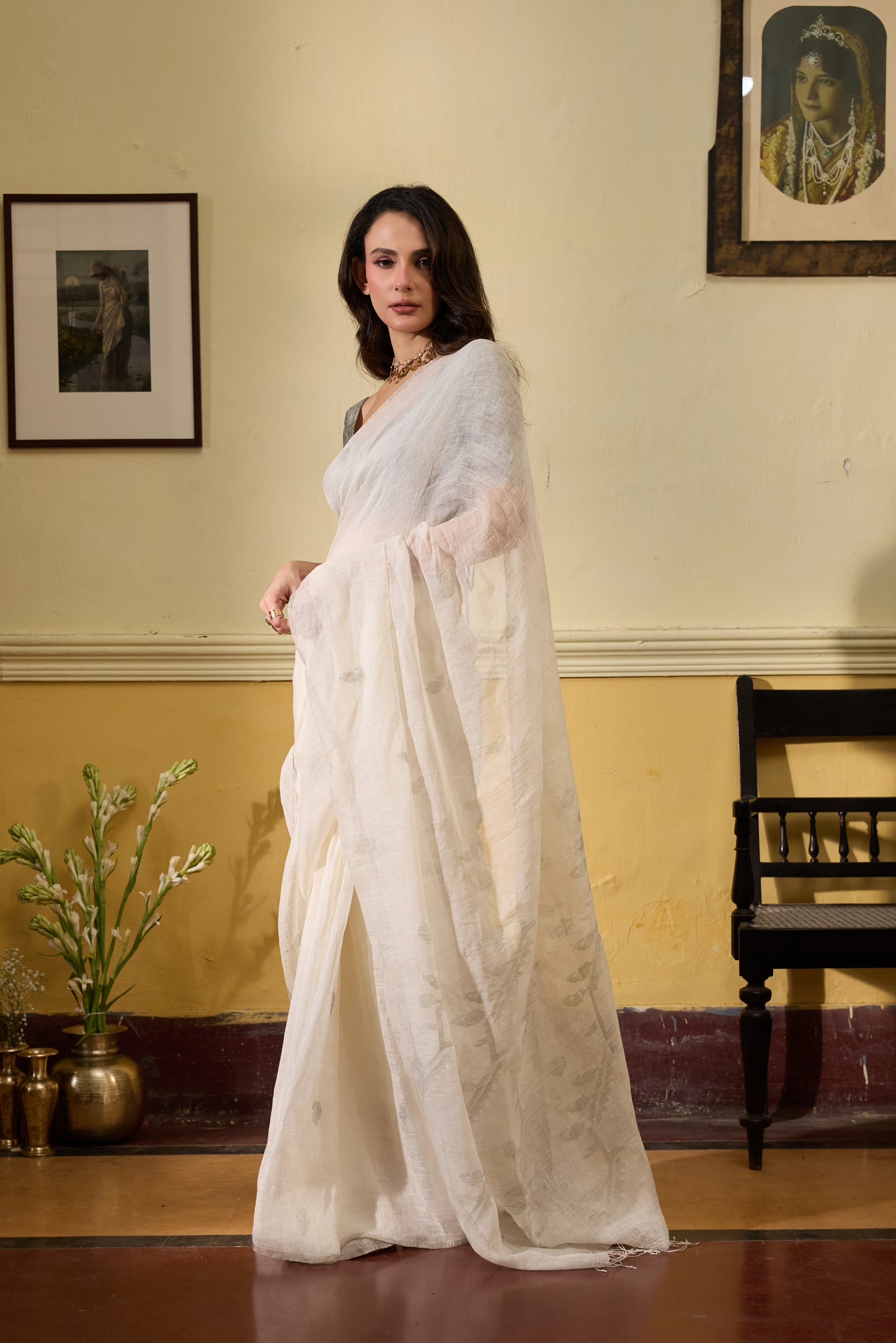 White Pure Linen Jamdani Handloom Saree