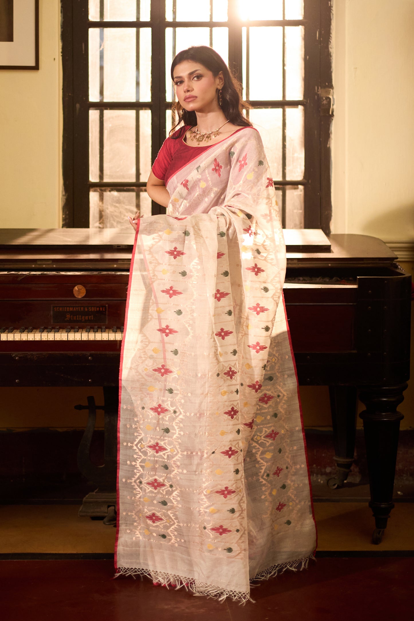 White Pure Organza Silk Traditional Jamdani Saree