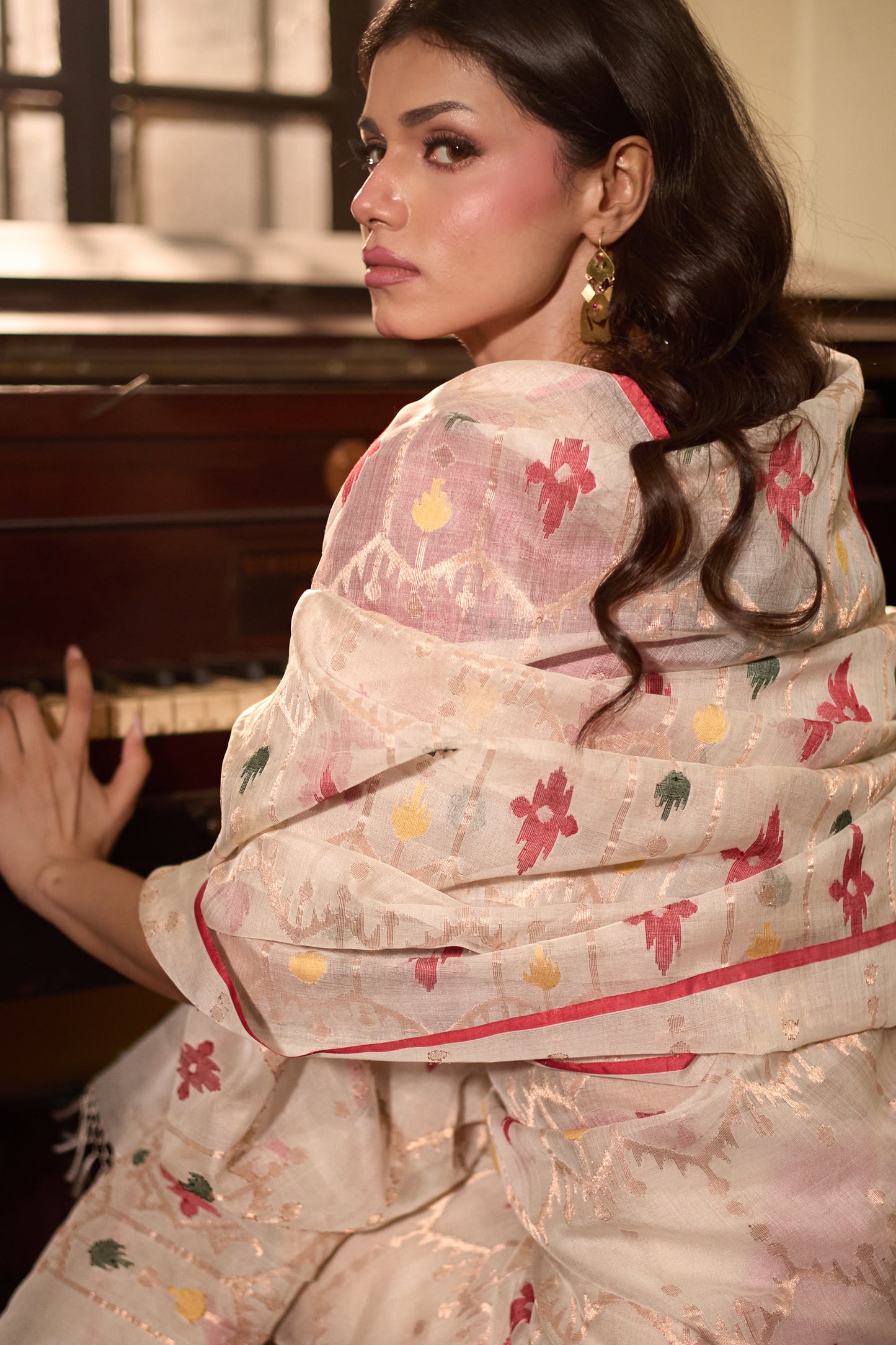 White Pure Organza Silk Traditional Jamdani Saree