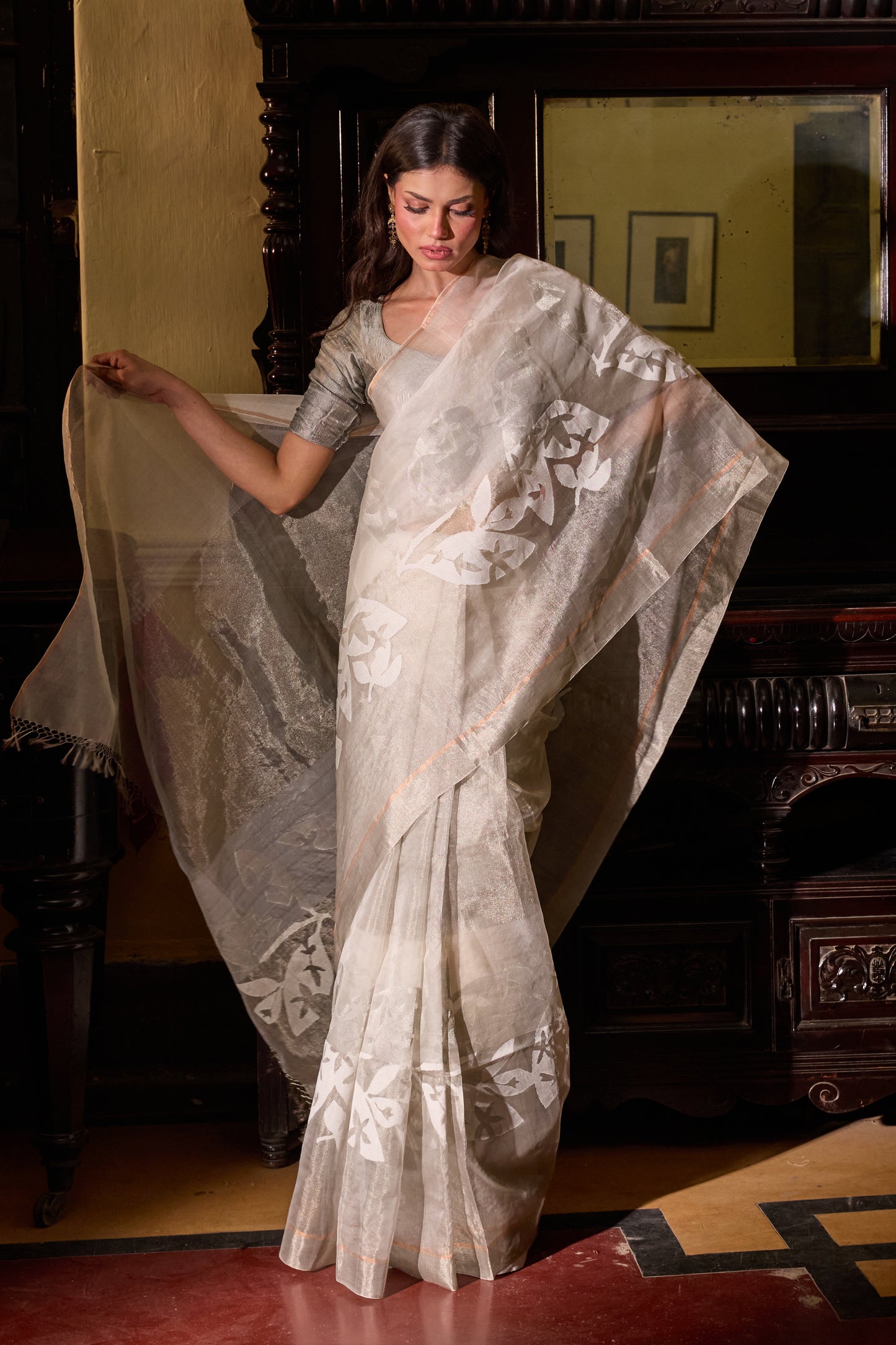White Pure Organza Silk Tissue Jamdani handloom Saree