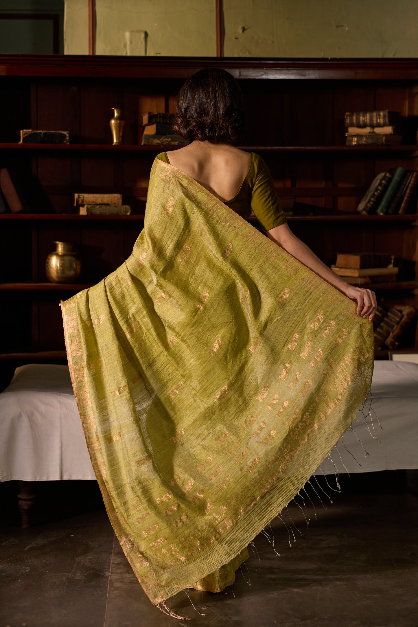 Green Pure Tissue Matka Silk  Banarasi Handloom Saree