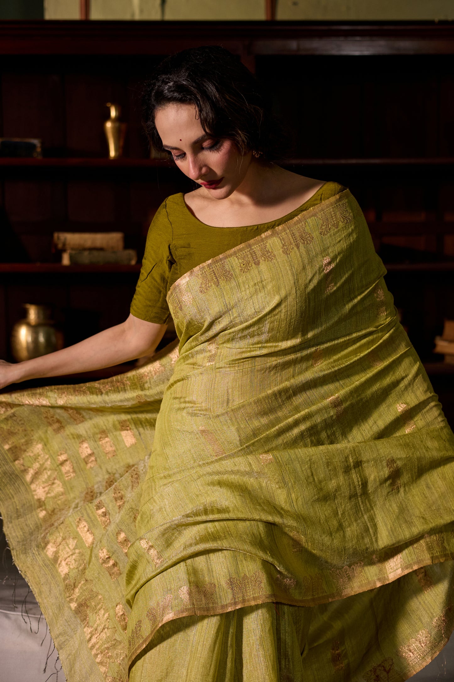 Green Pure Tissue Matka Silk  Banarasi Handloom Saree