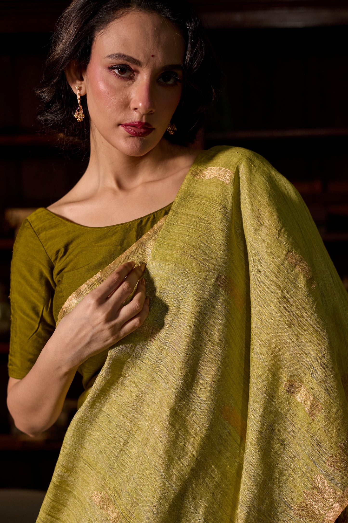 Green Pure Tissue Matka Silk  Banarasi Handloom Saree