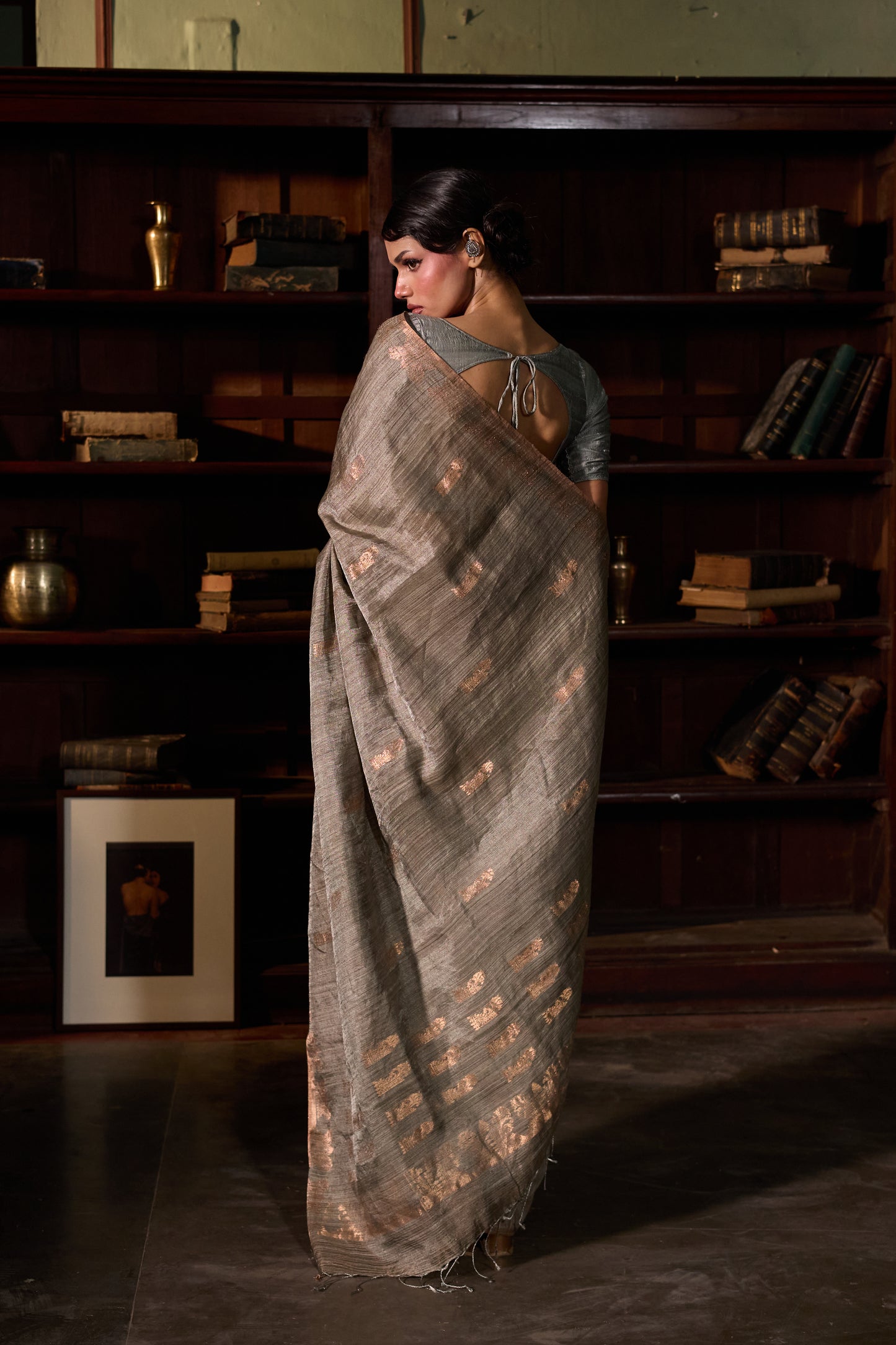 Grey Handspun Tissue Matka Silk Banarasi Handloom Saree