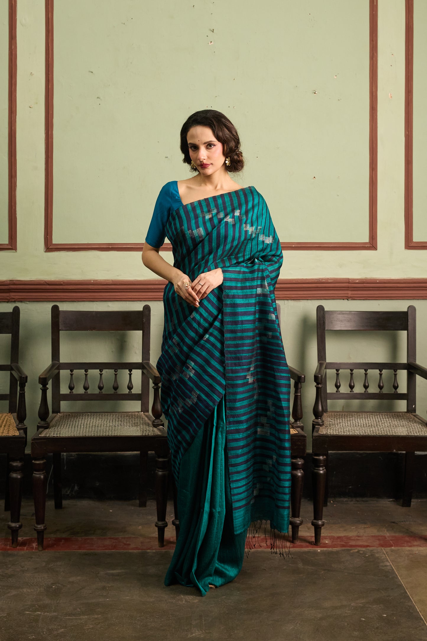 Teal Blue Pure Matka Silk Jamdani Handloom Saree