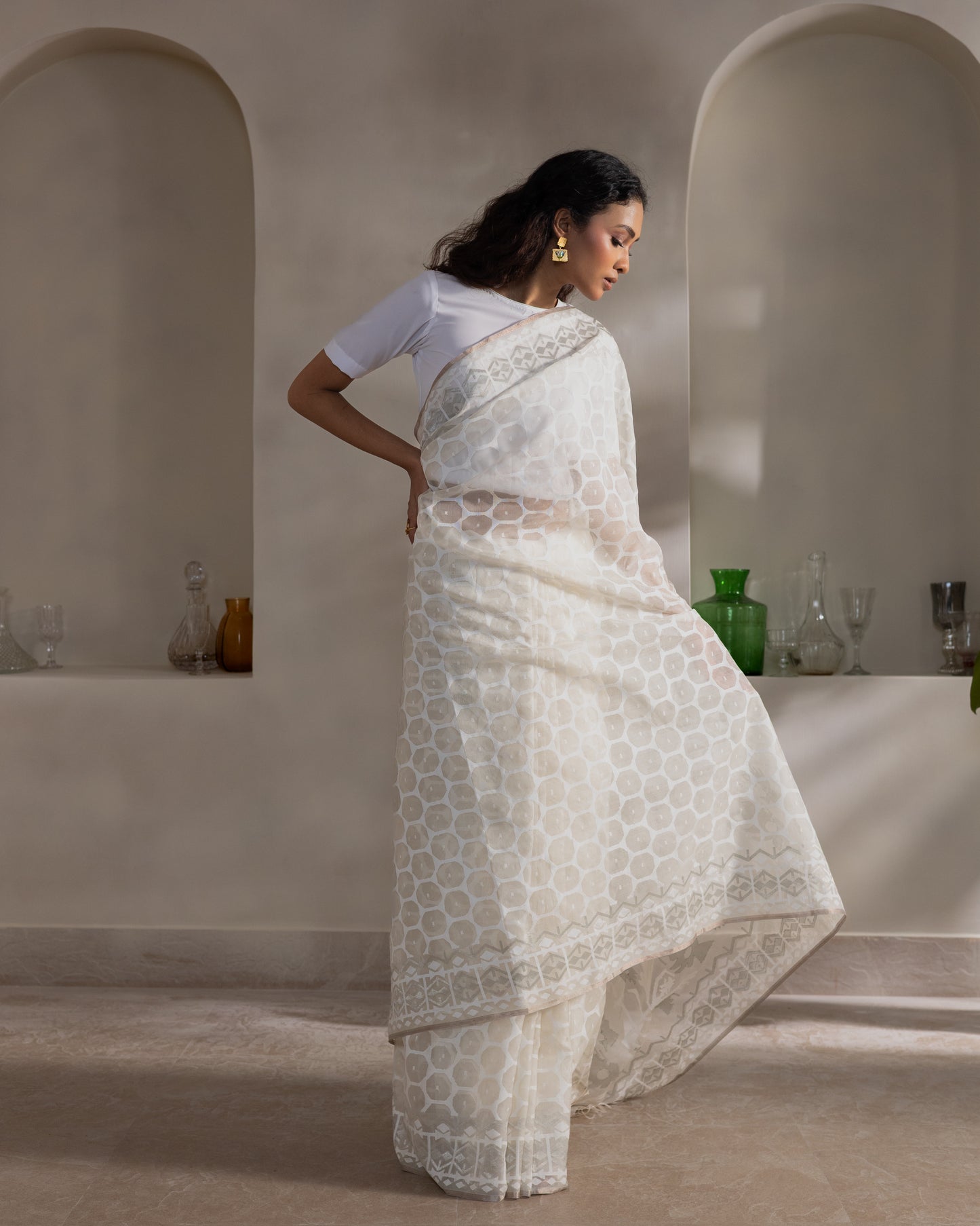 White Pure Organza Silk Traditional Jamdani Handloom Saree