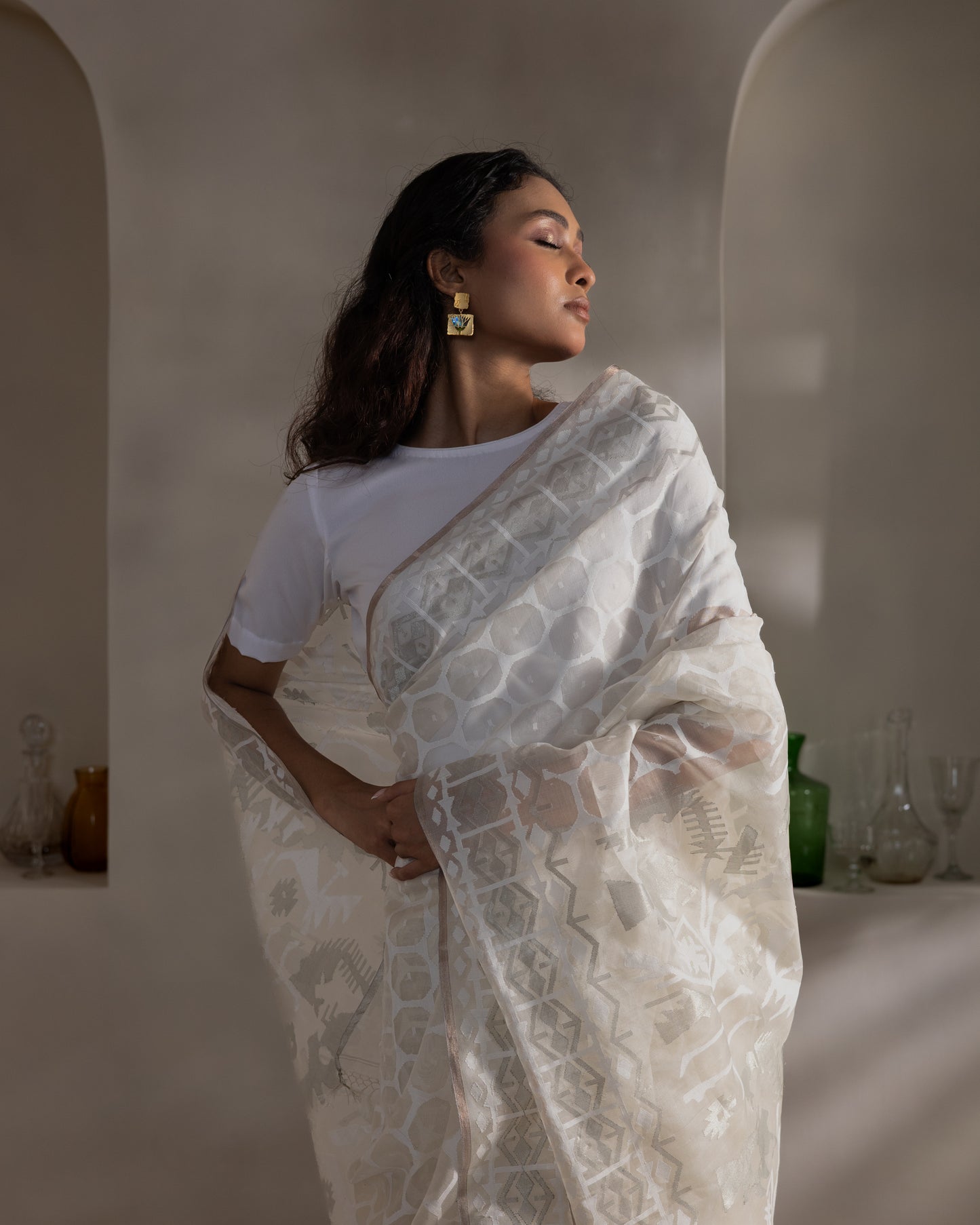 White Pure Organza Silk Traditional Jamdani Handloom Saree